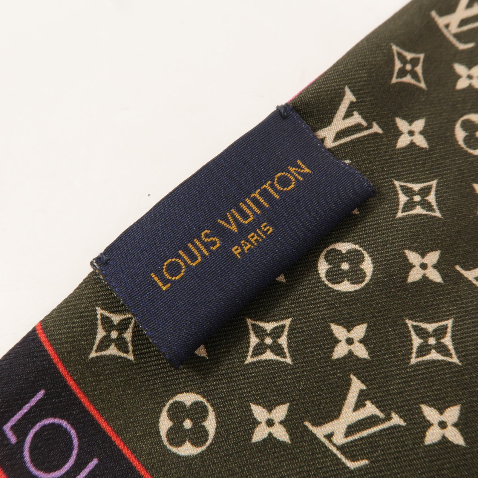 LOUIS VUITTON 絲質Bandeau Scarf 118x7 絲巾