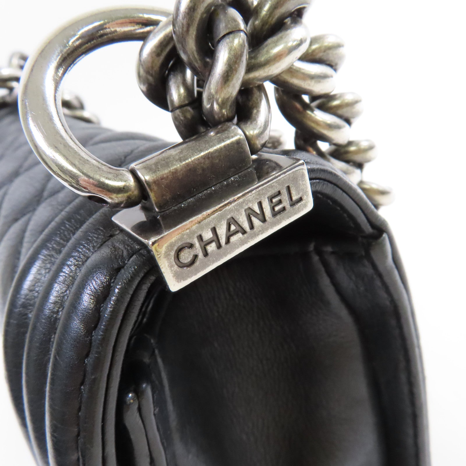 CHANEL 菱格牛皮皮革Boy Chanel 20 Chain Shoulder Bag銀扣鏈帶肩背袋黑色