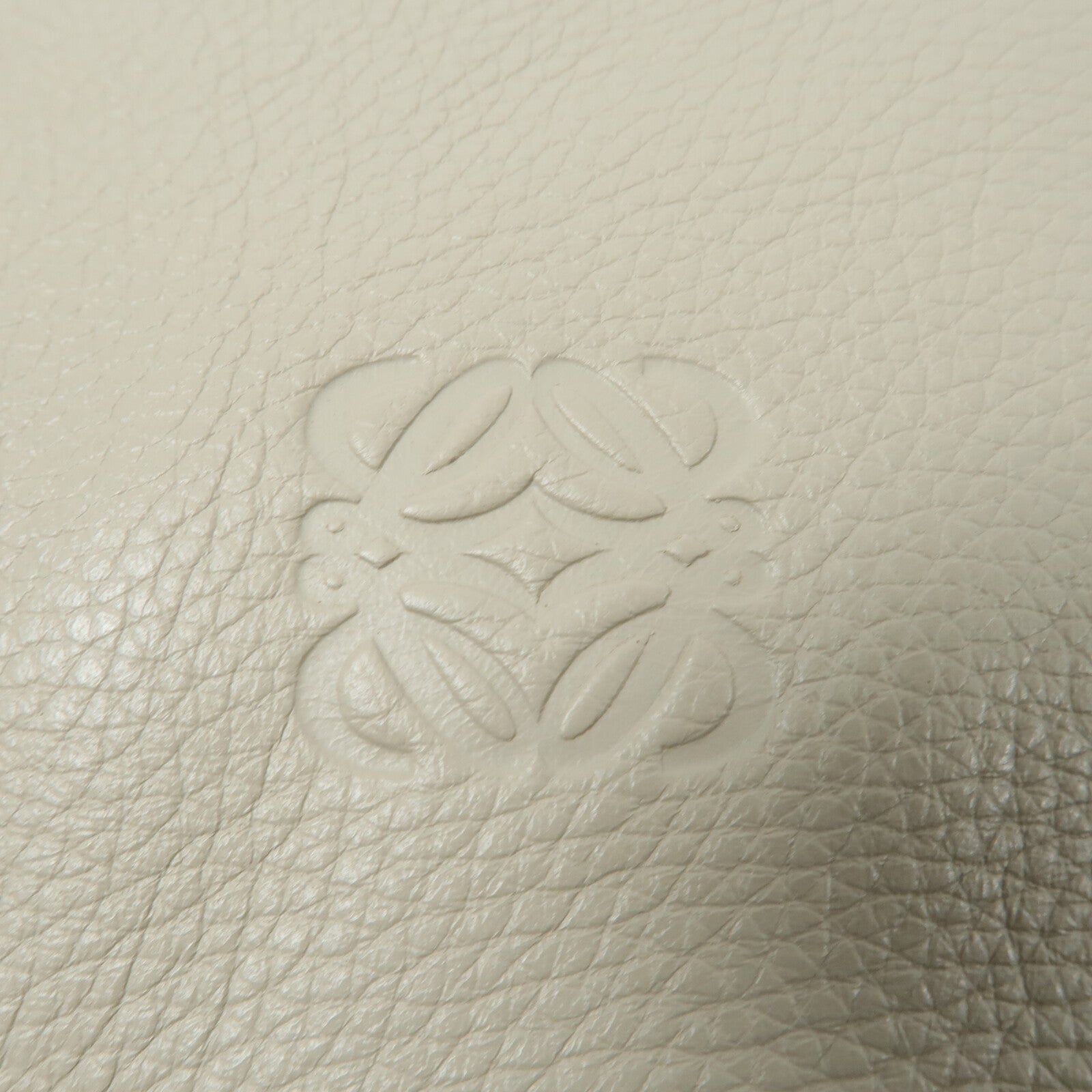 LOEWE 牛皮皮革Flamenco肩背袋