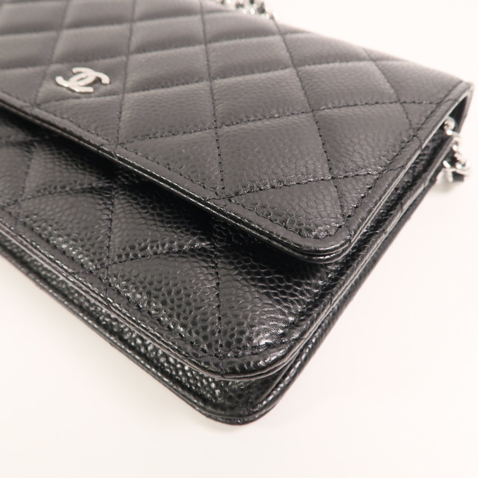CHANEL 牛皮皮革WOC Wallet On Chain鏈帶肩背袋