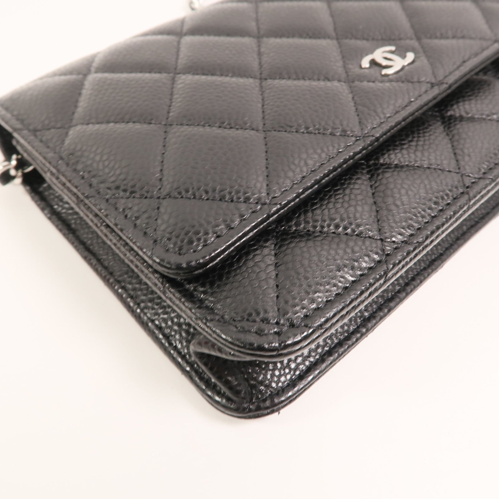 CHANEL 牛皮皮革WOC Wallet On Chain鏈帶肩背袋