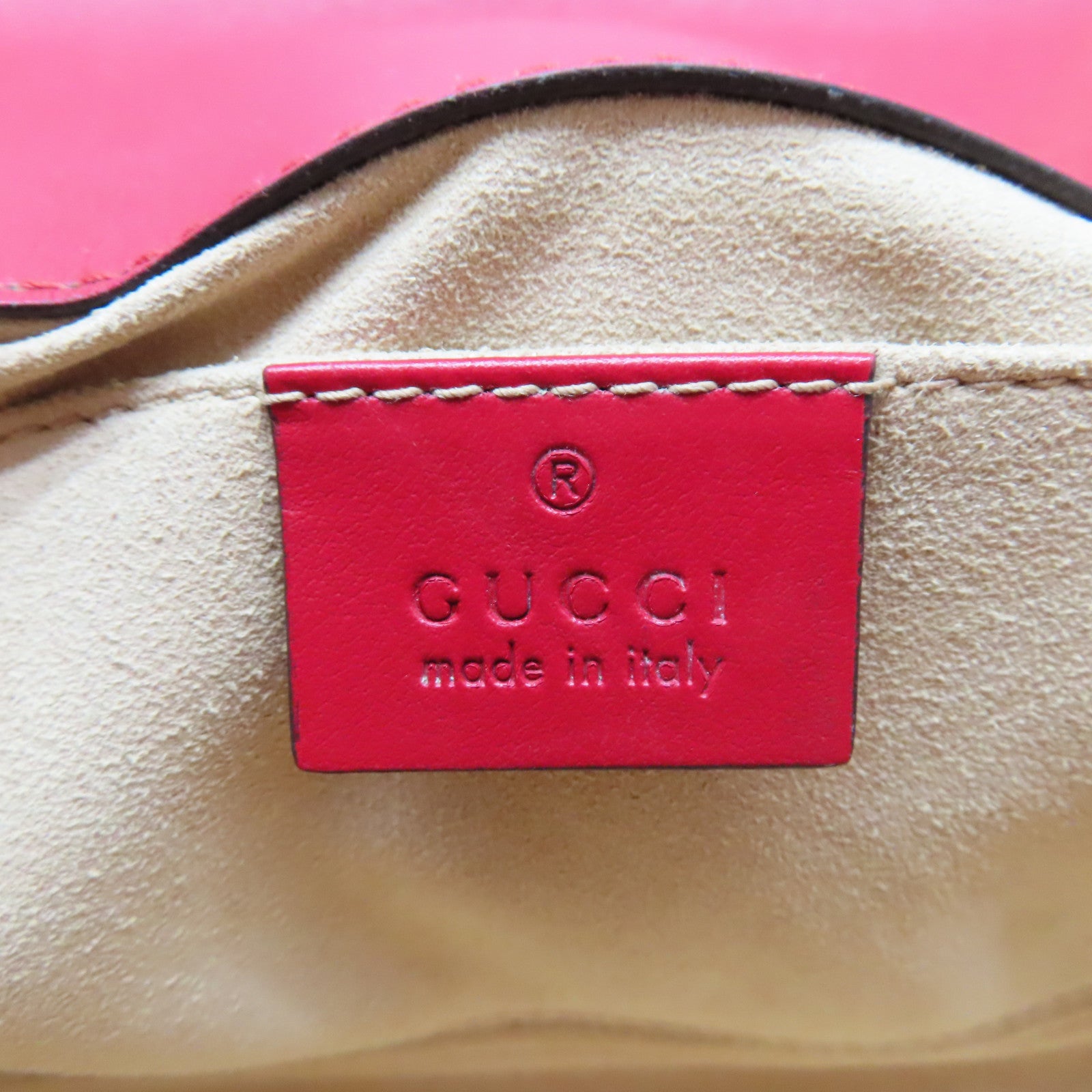 GUCCI 牛皮皮革GG Marmont金扣鏈帶肩背袋紅色