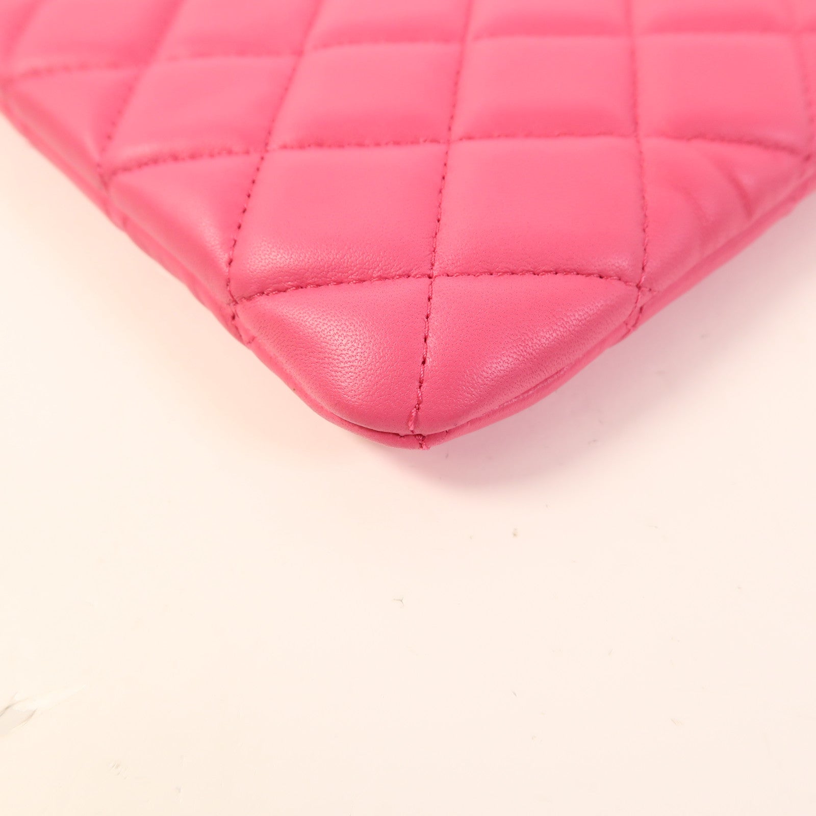 CHANEL 羊皮皮革Clutch Bag金扣手拿包