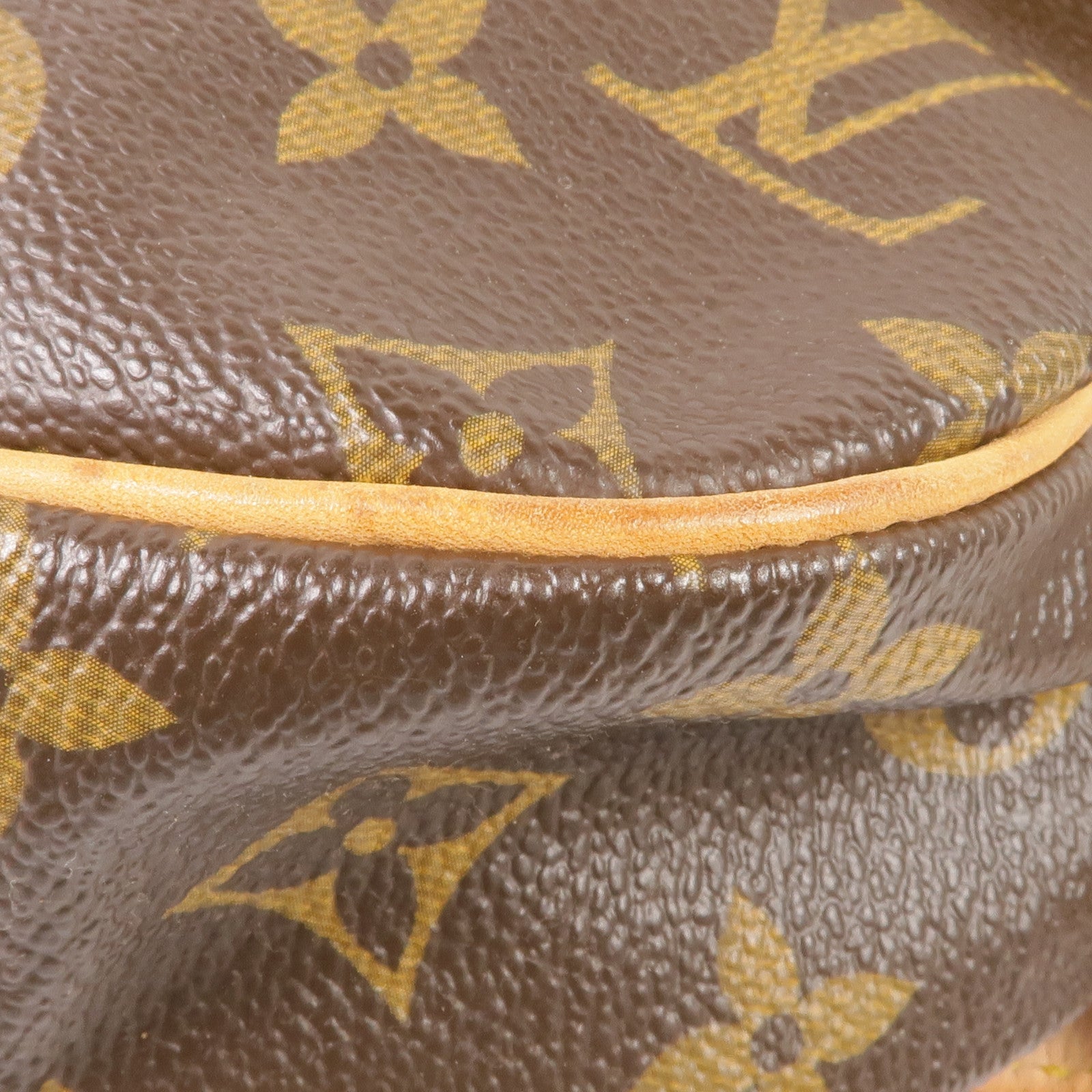 LOUIS VUITTON Monogram Saumur 30金扣肩背袋