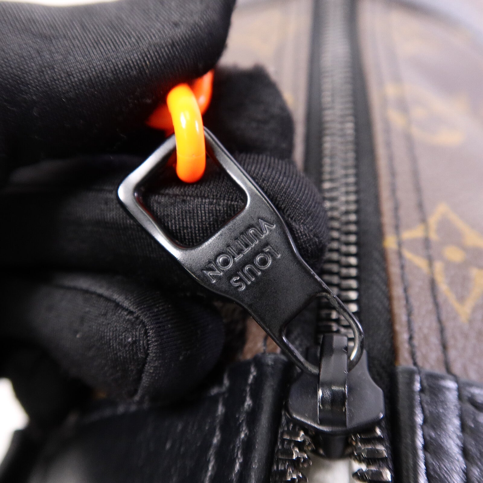 LOUIS VUITTON Monogram Solar Ray Papillon Messenger肩背袋