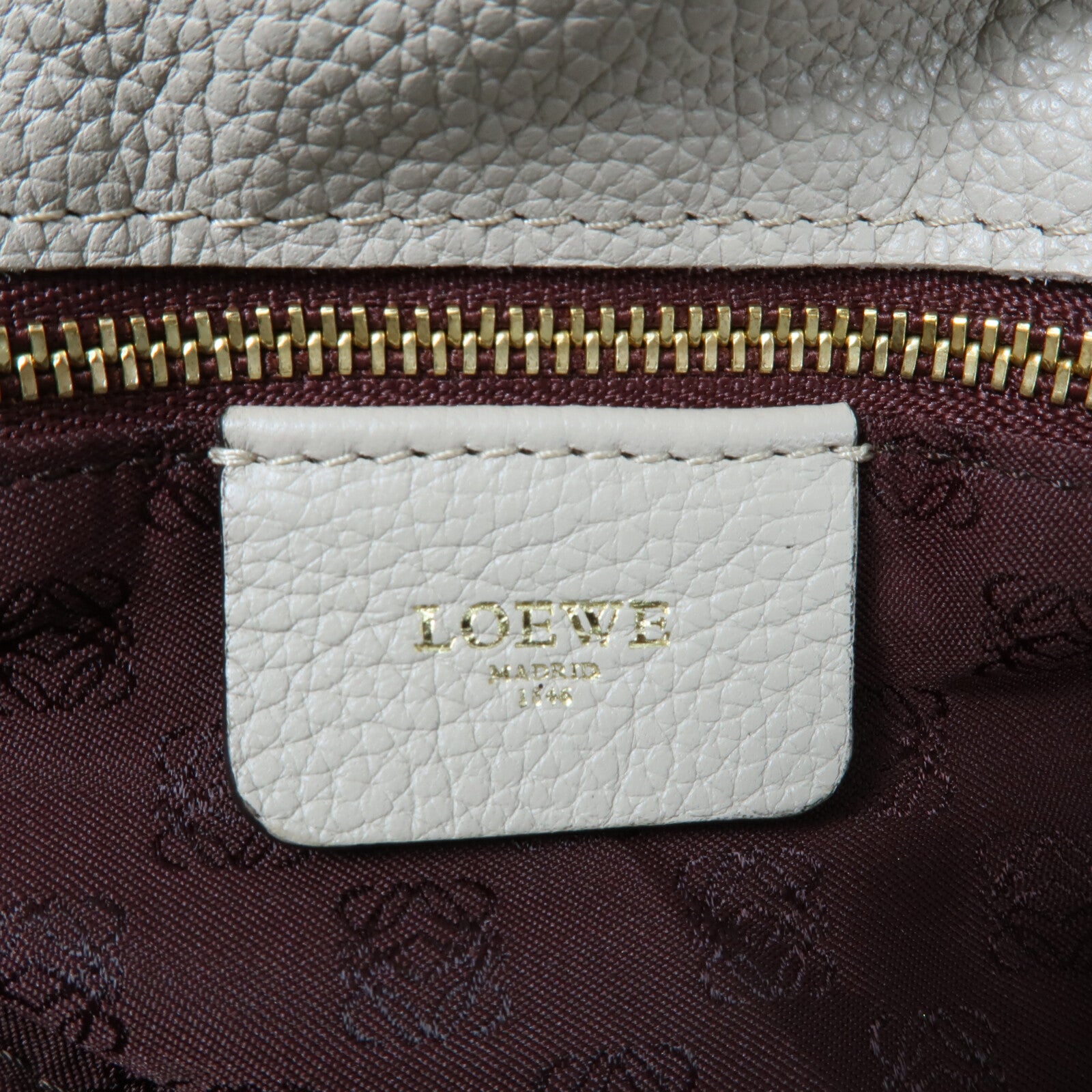 LOEWE 牛皮皮革Flamenco肩背袋