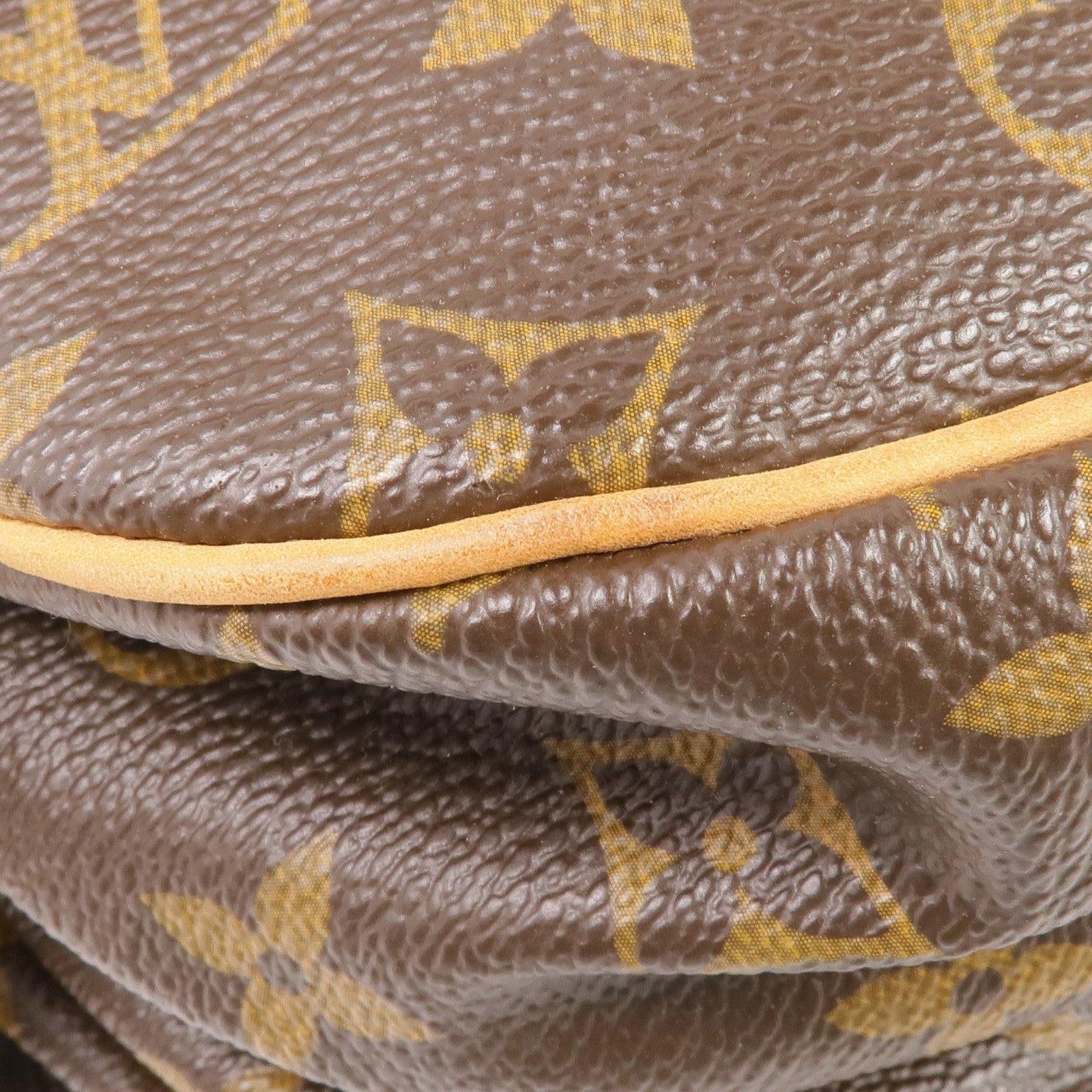 LOUIS VUITTON Monogram Saumur 30金扣肩背袋