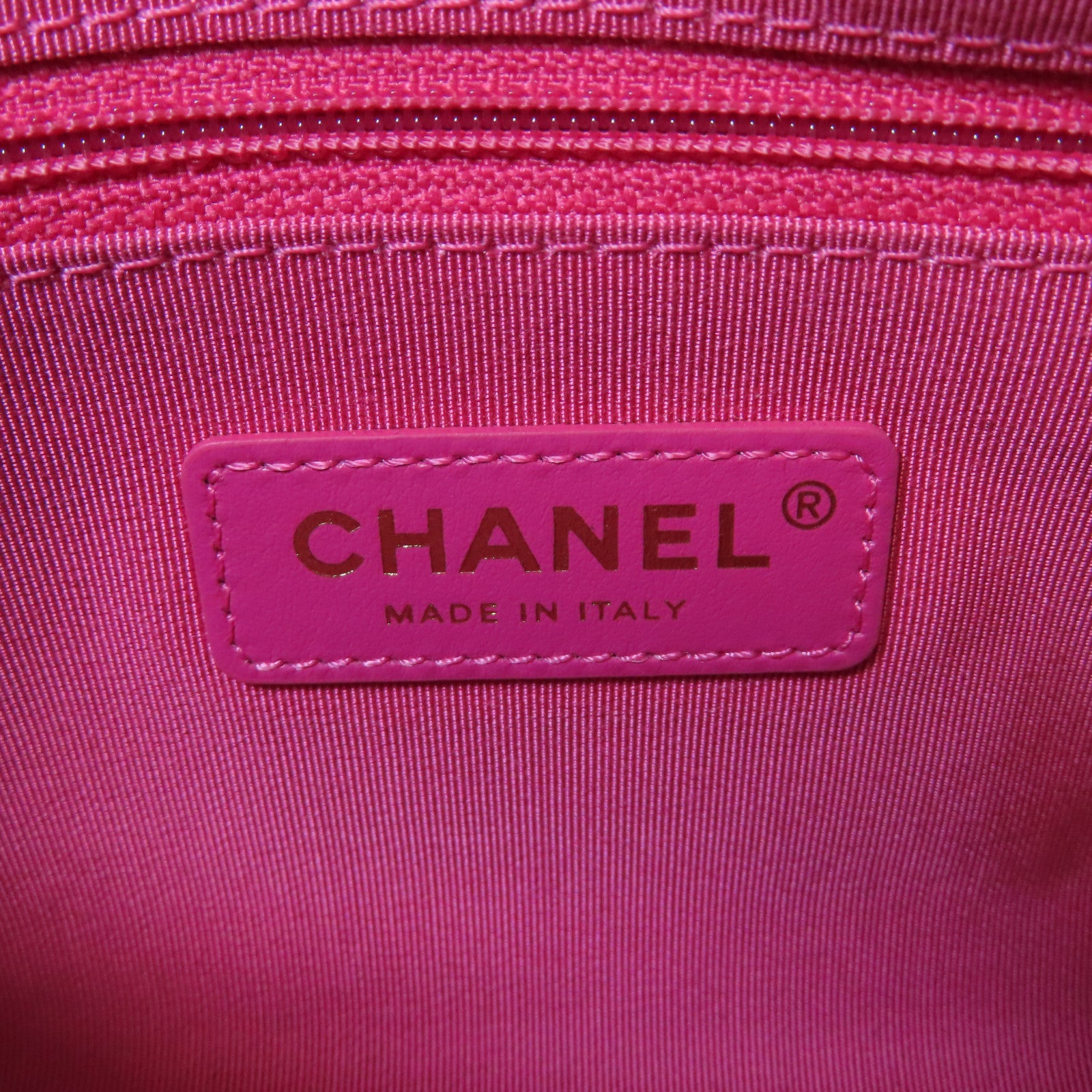 CHANEL **【激減優惠】斜紋軟呢Shoulder Bag金扣鏈帶肩背袋黑色/白色/粉紅色