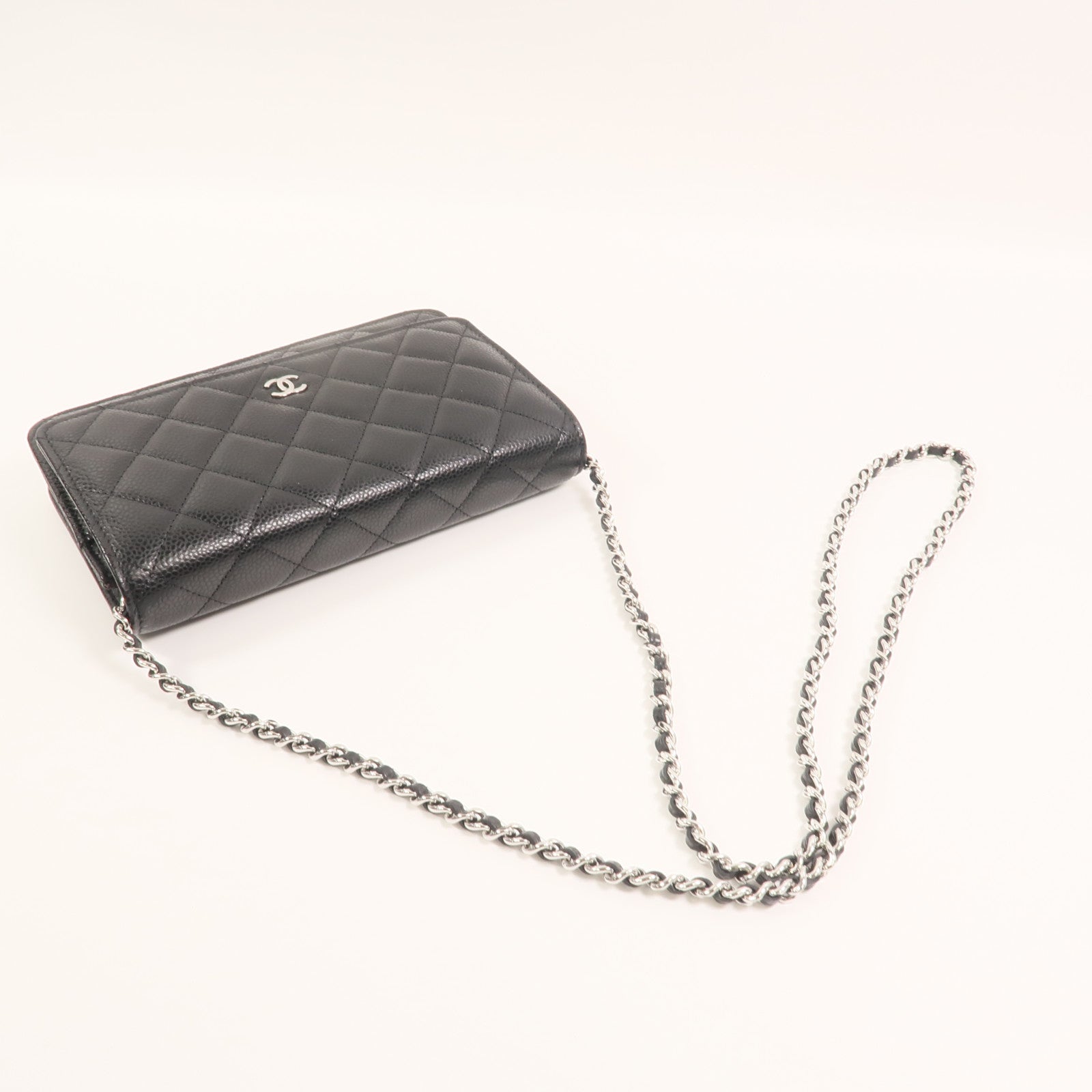 CHANEL 牛皮皮革WOC Wallet On Chain鏈帶肩背袋