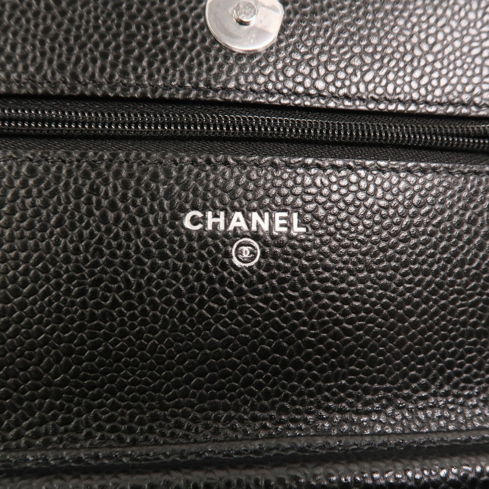 CHANEL 牛皮皮革WOC Wallet On Chain鏈帶肩背袋