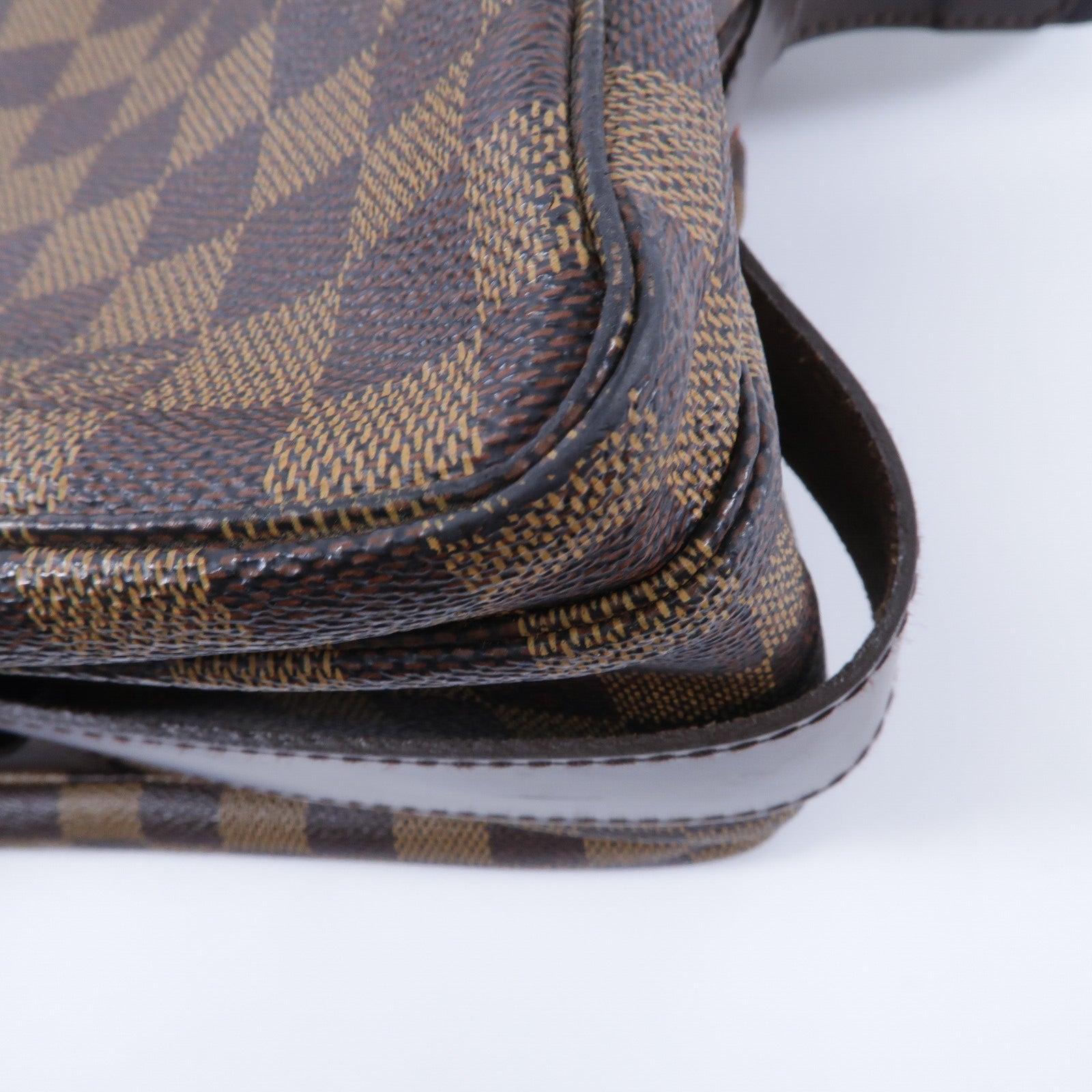 LOUIS VUITTON Damier Naviglio肩背袋