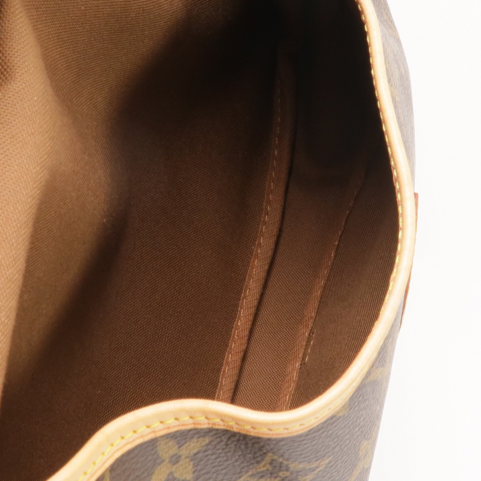 LOUIS VUITTON Monogram Saumur 30金扣肩背袋