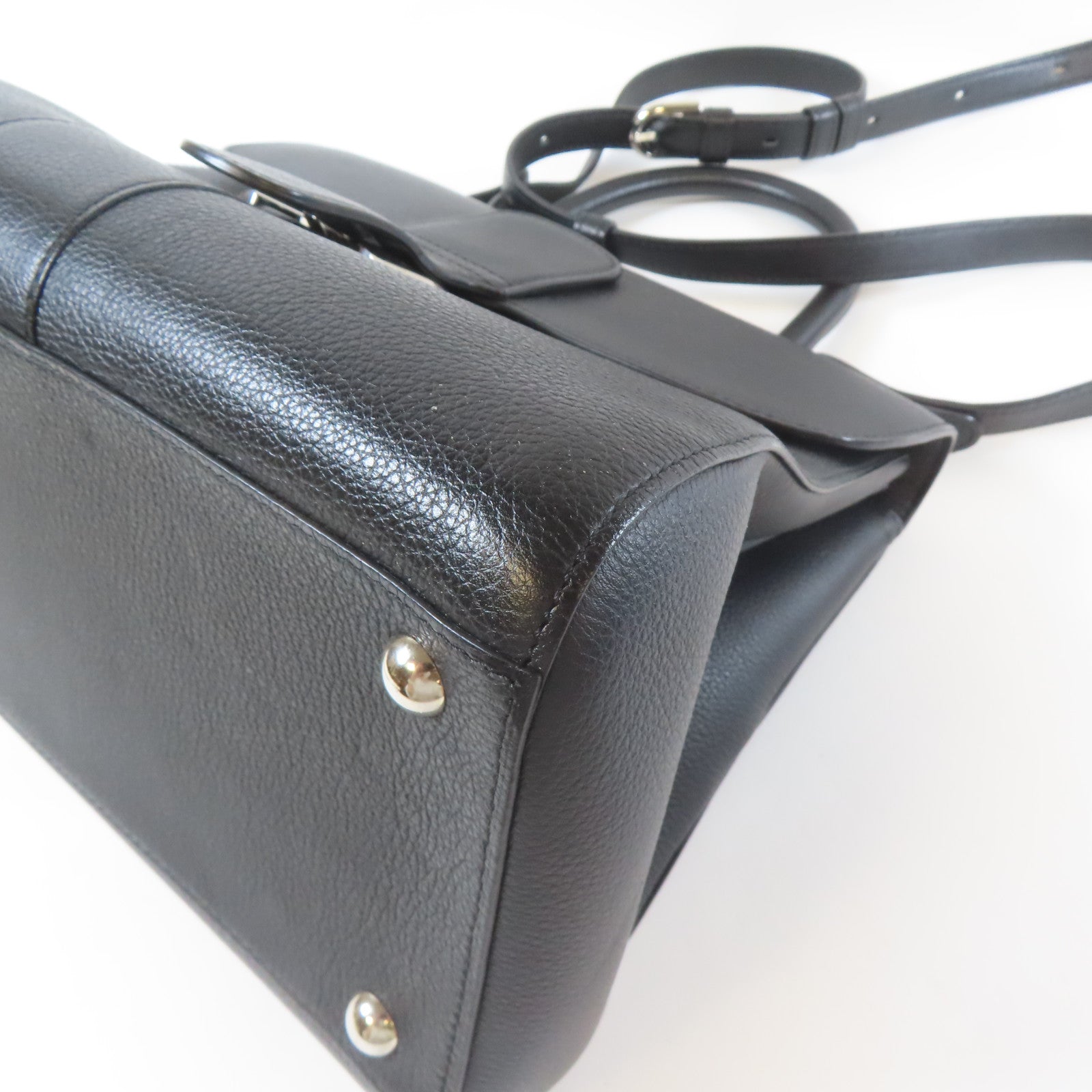 Delvaux 牛皮皮革Delaux Brillant MM銀扣手挽肩背兩用袋黑色