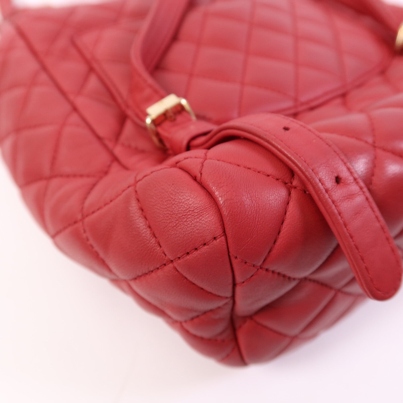CHANEL 【激減優惠】羊皮皮革Backpack金扣鏈帶背包