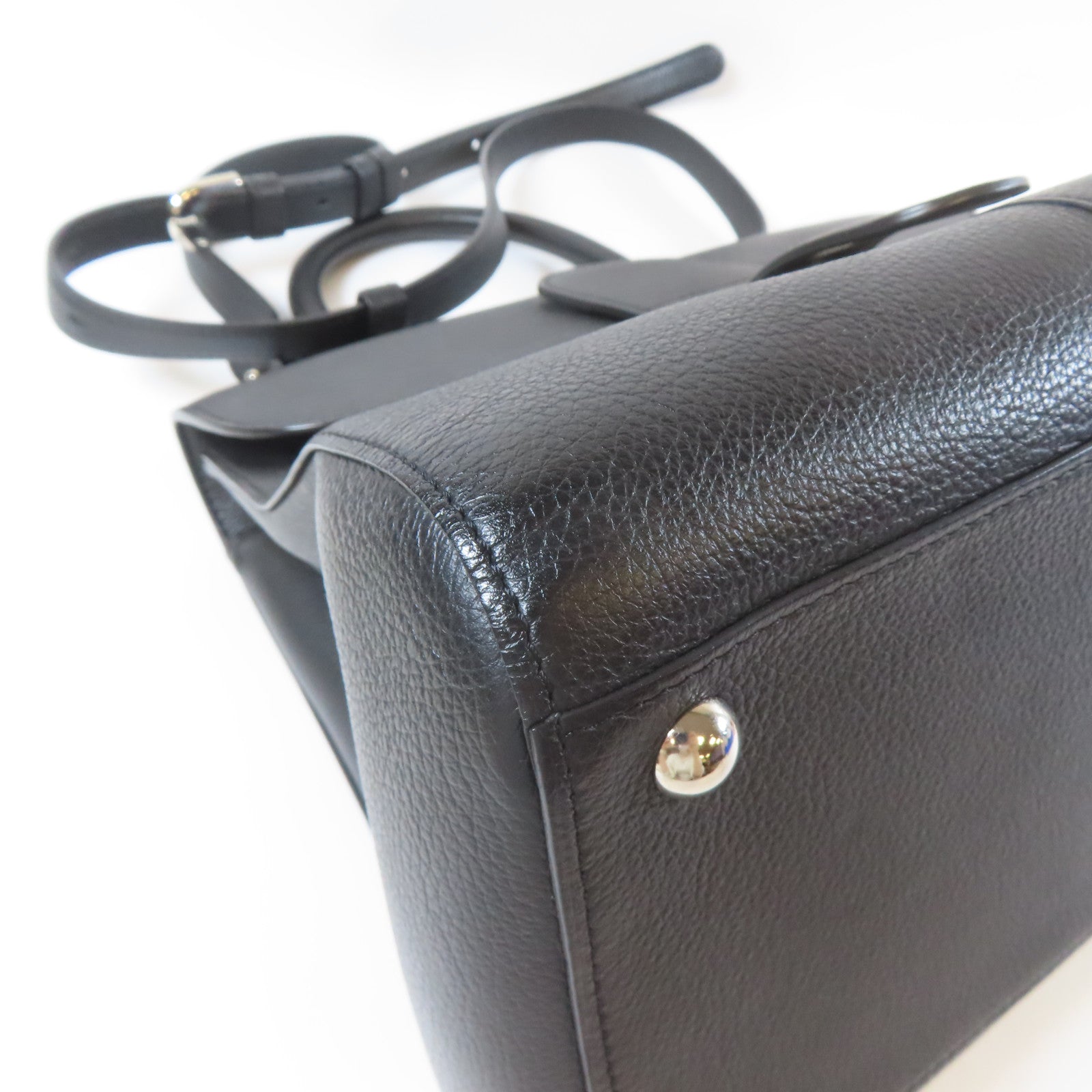 Delvaux 牛皮皮革Delaux Brillant MM銀扣手挽肩背兩用袋黑色