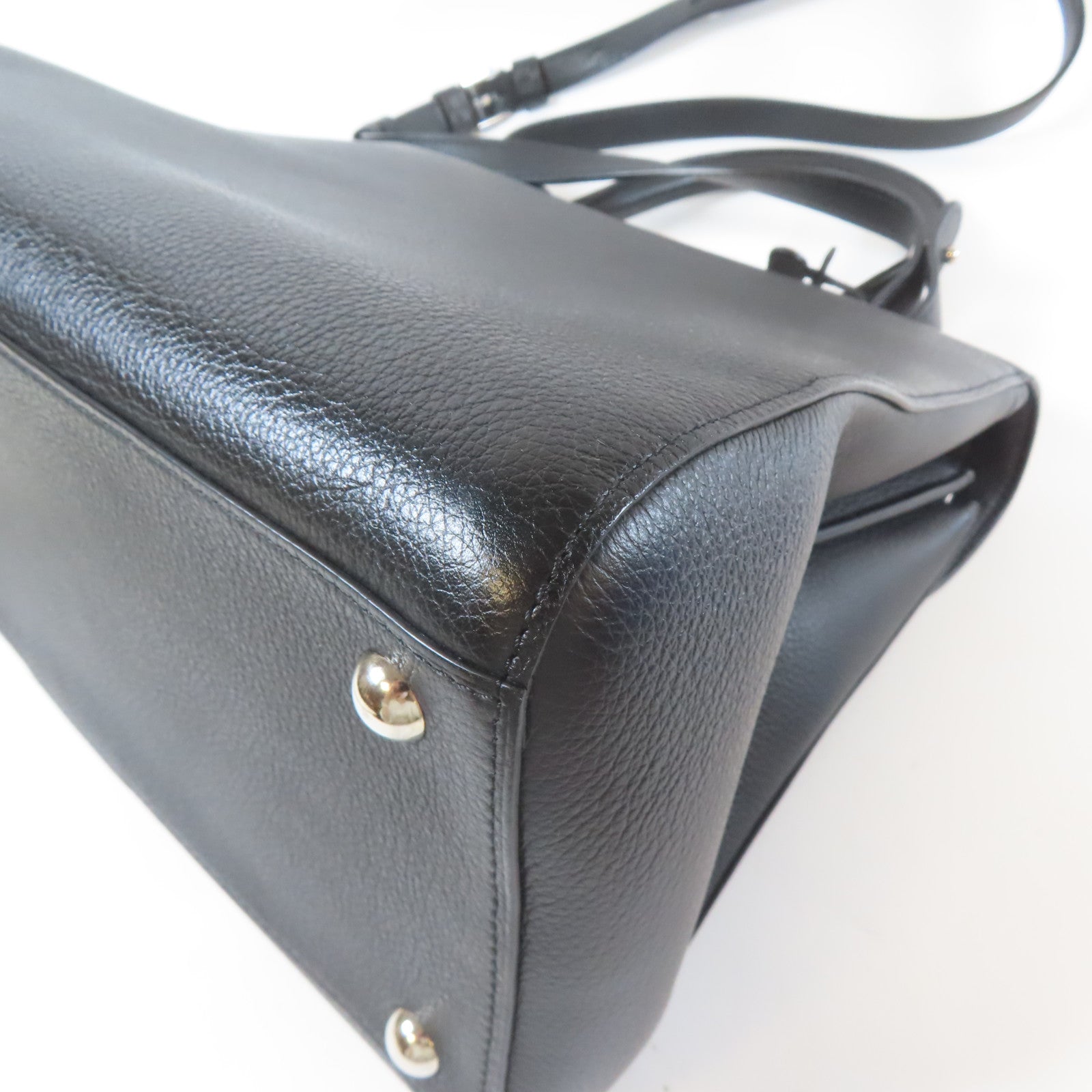 Delvaux 牛皮皮革Delaux Brillant MM銀扣手挽肩背兩用袋黑色