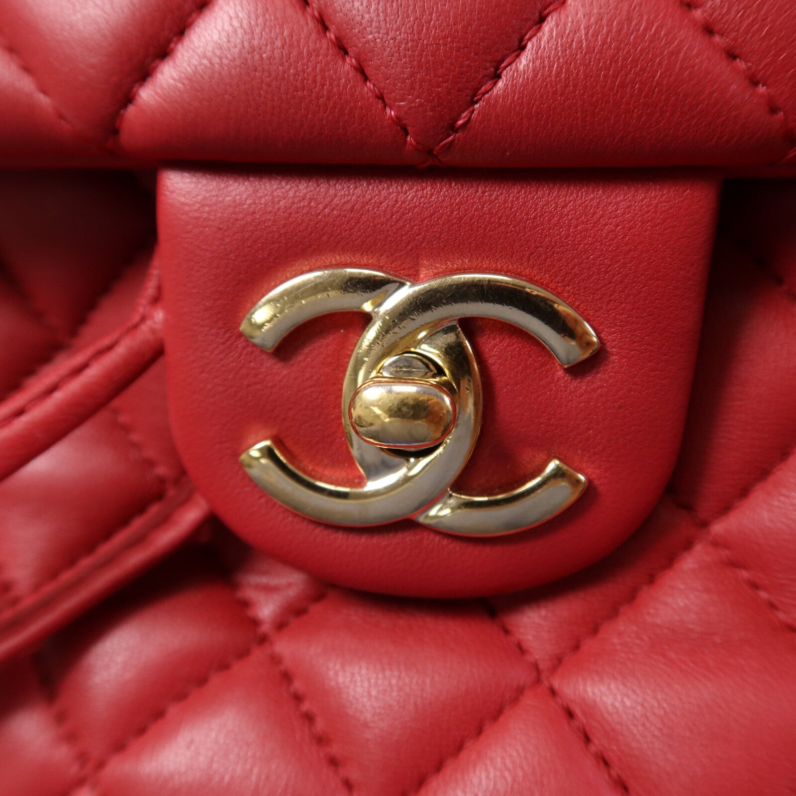 CHANEL 【激減優惠】羊皮皮革Backpack金扣鏈帶背包