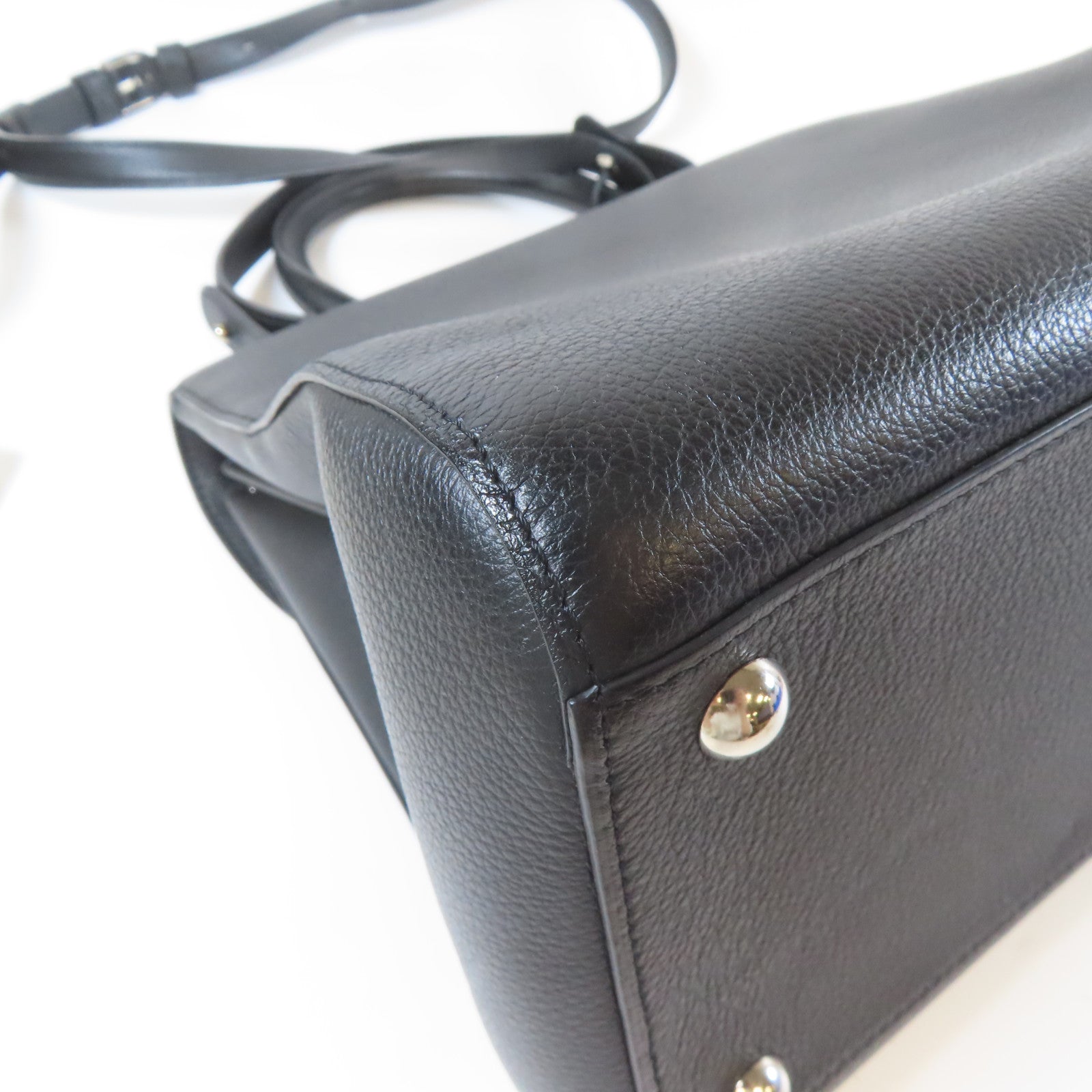 Delvaux 牛皮皮革Delaux Brillant MM銀扣手挽肩背兩用袋黑色
