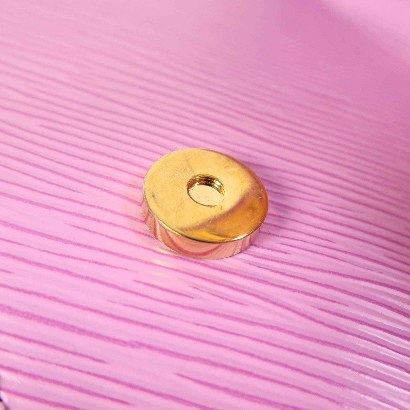 LOUIS VUITTON Epi Hide And Seek金扣手挽肩背兩用袋