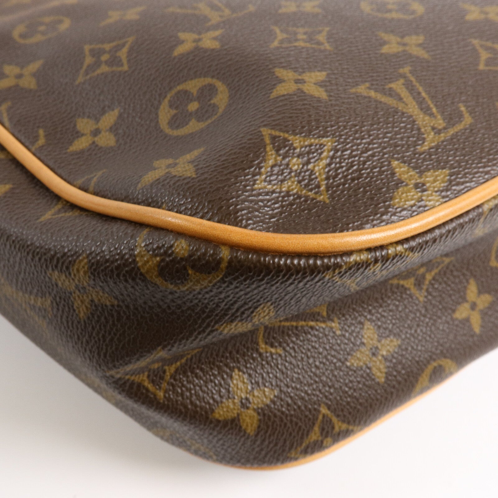 LOUIS VUITTON Monogram Hudson GM肩背袋