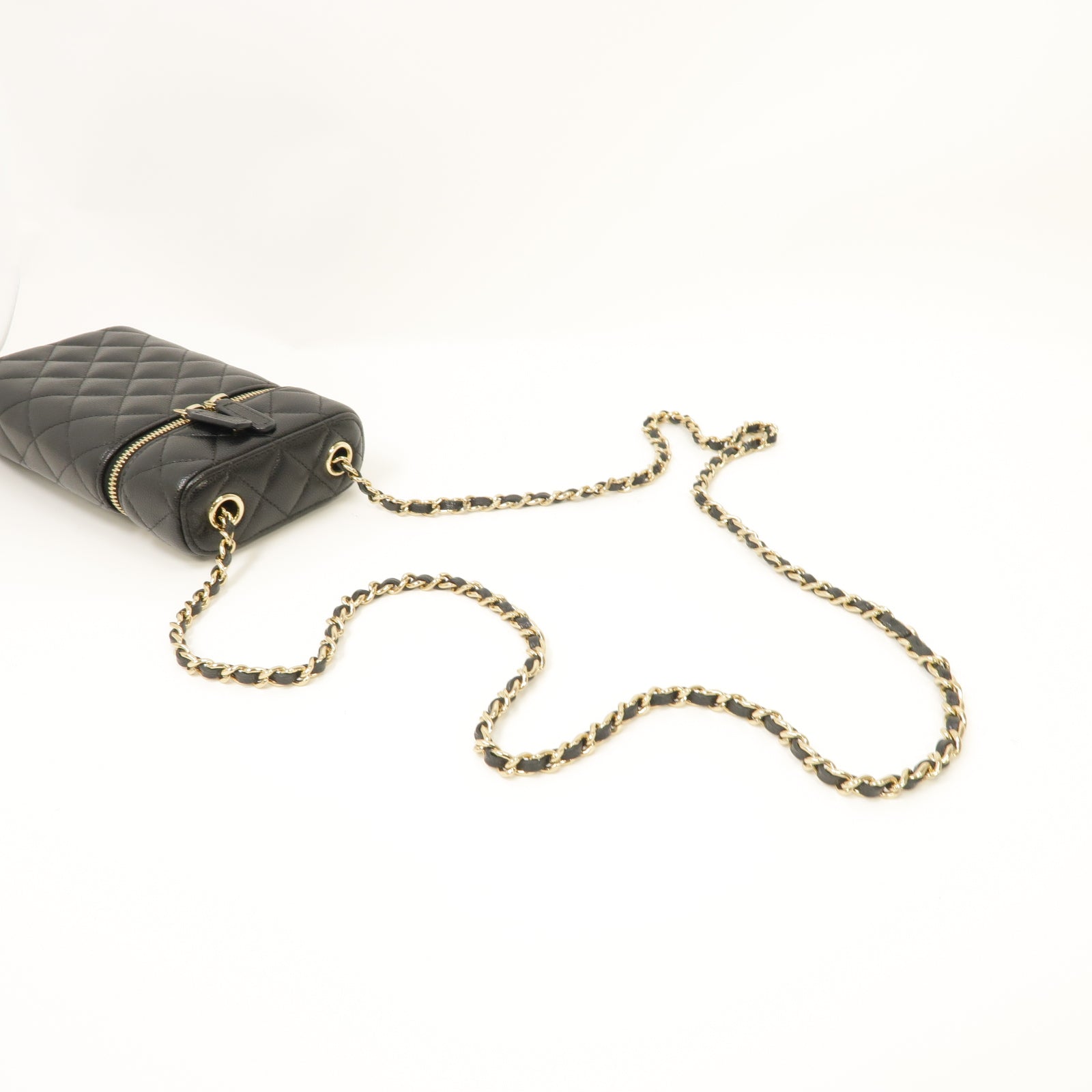 CHANEL 菱格Caviar皮革Vanity Phone Holder With Chain Bag金扣鏈帶肩背袋黑色