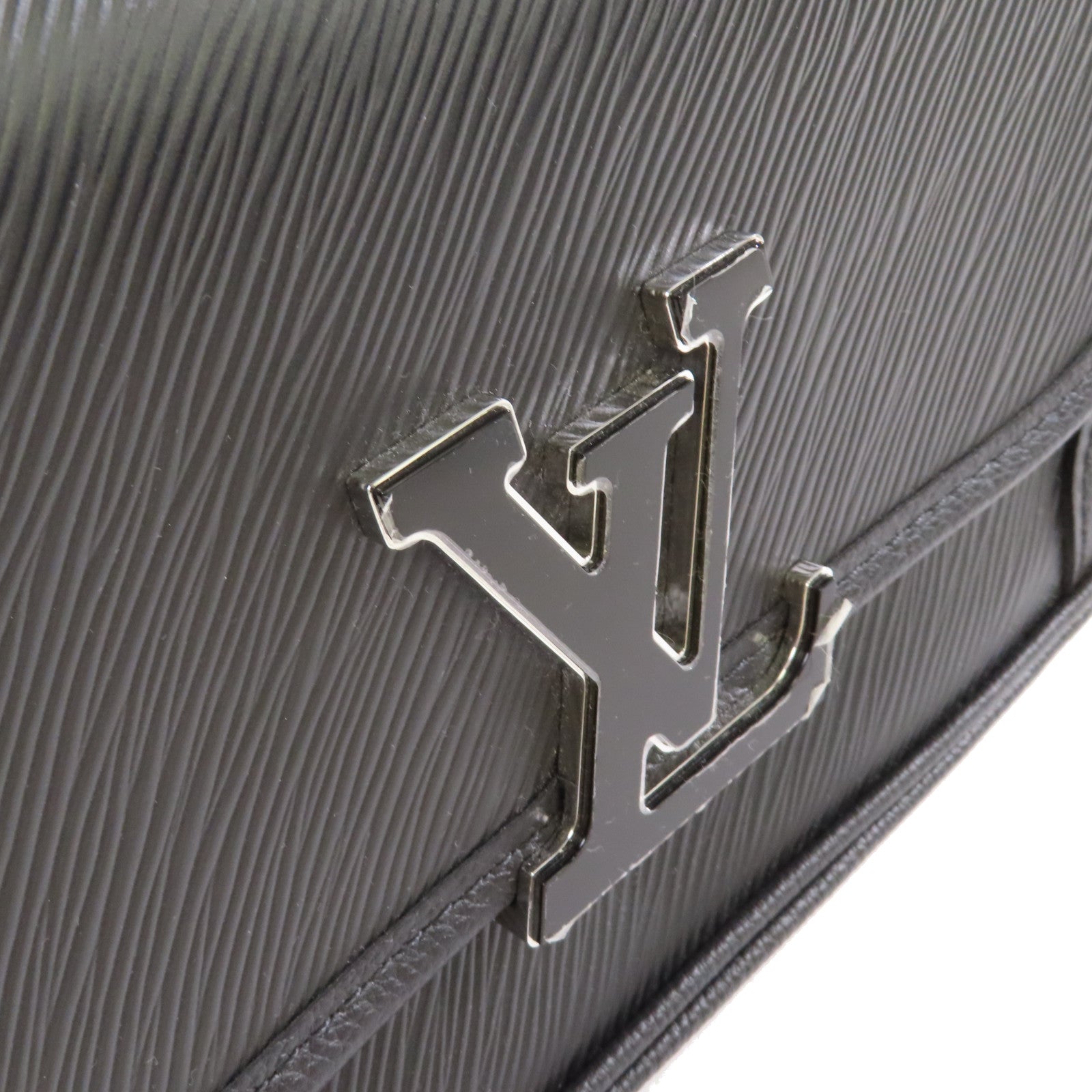 LOUIS VUITTON Epi Buci Shoulder Bag銀扣肩背袋黑色