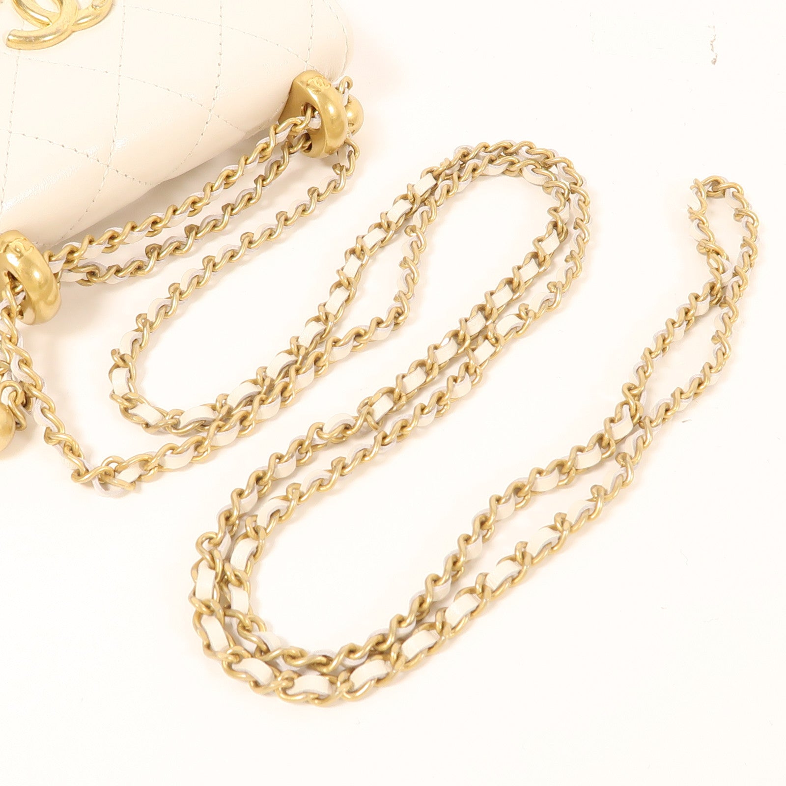 CHANEL 牛皮皮革Chain Shoulder金扣鏈帶肩背袋