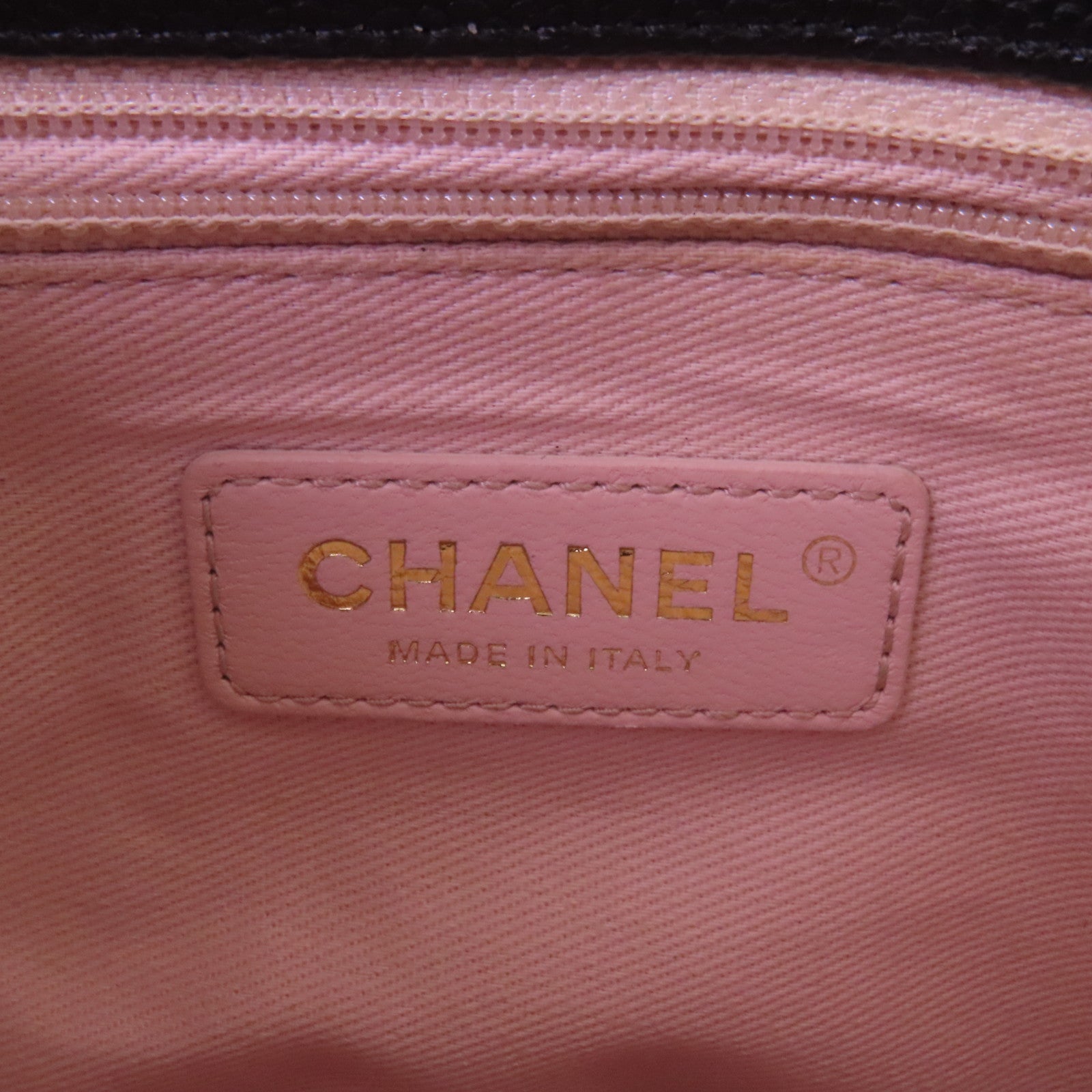 CHANEL 牛皮皮革Chain Shoulder金扣鏈帶手挽肩背兩用袋