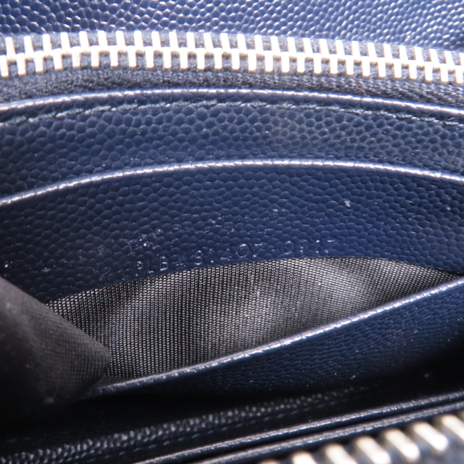 SAINT LAURENT 牛皮皮革Wallet銀扣錢包