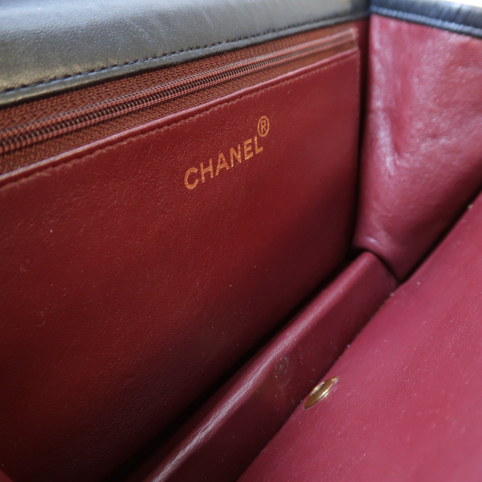CHANEL **【激減優惠】菱格牛皮皮革Shoulder Bag金扣鏈帶肩背袋黑色