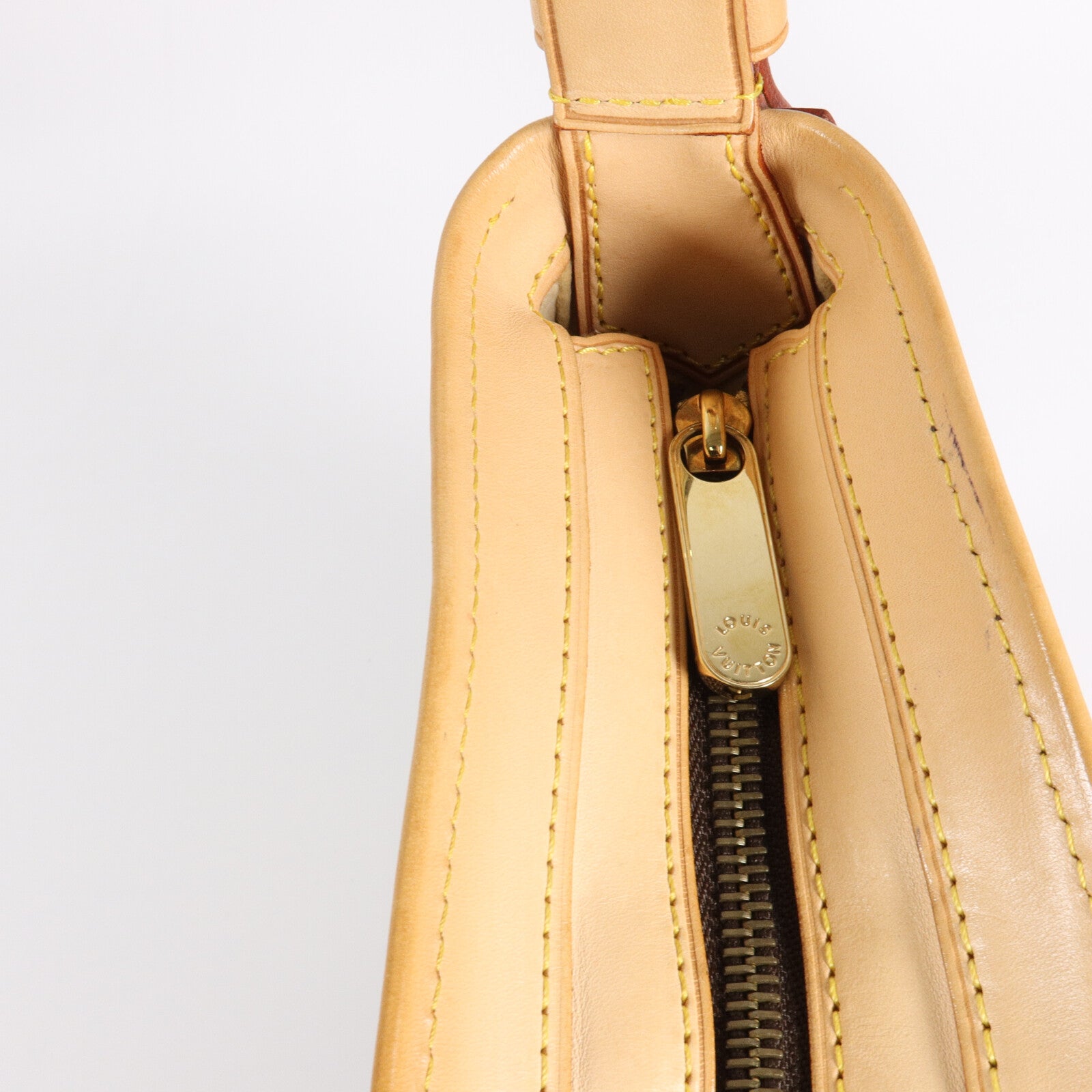 LOUIS VUITTON Monogram Hudson GM肩背袋