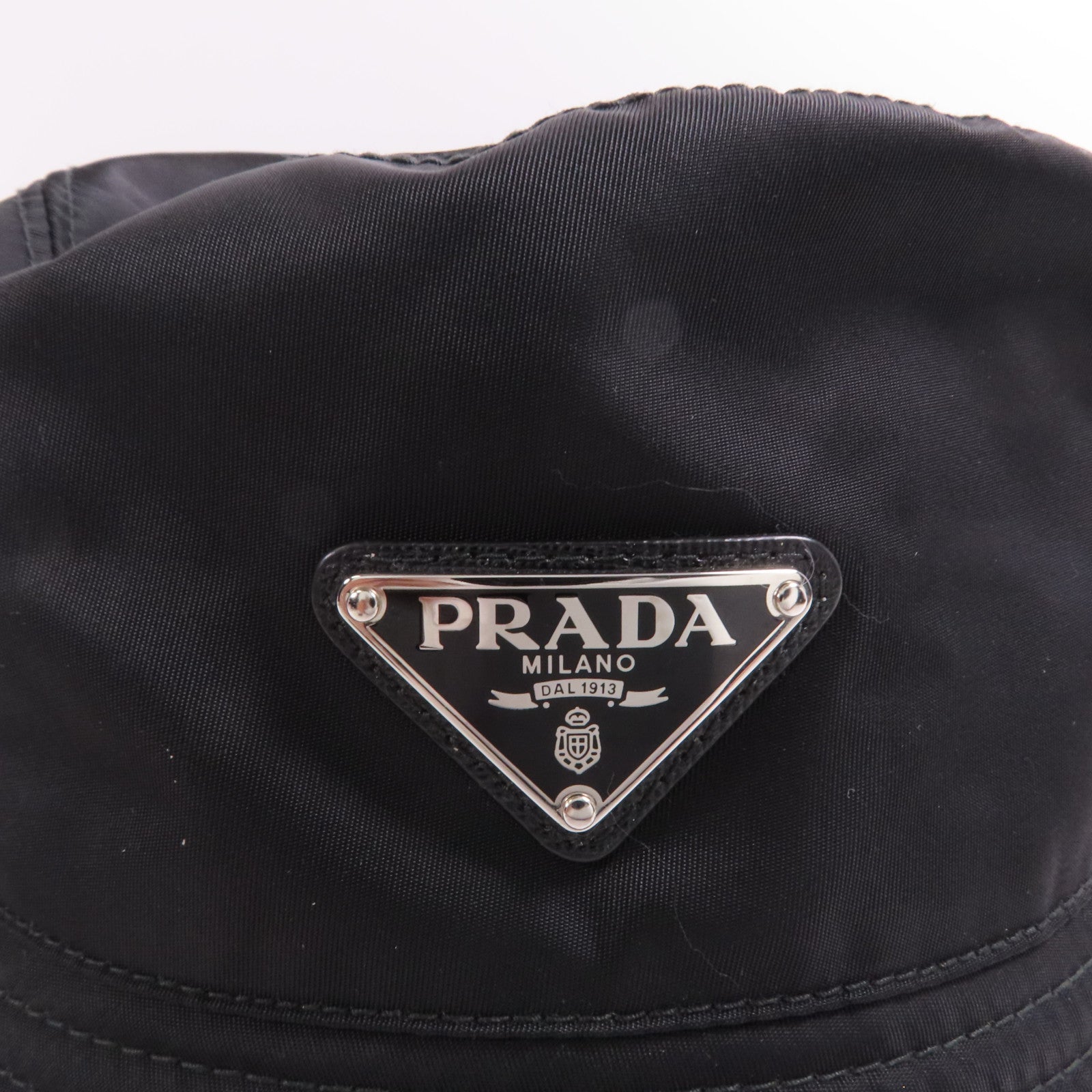 PRADA 尼龍Hat銀扣帽子S size
