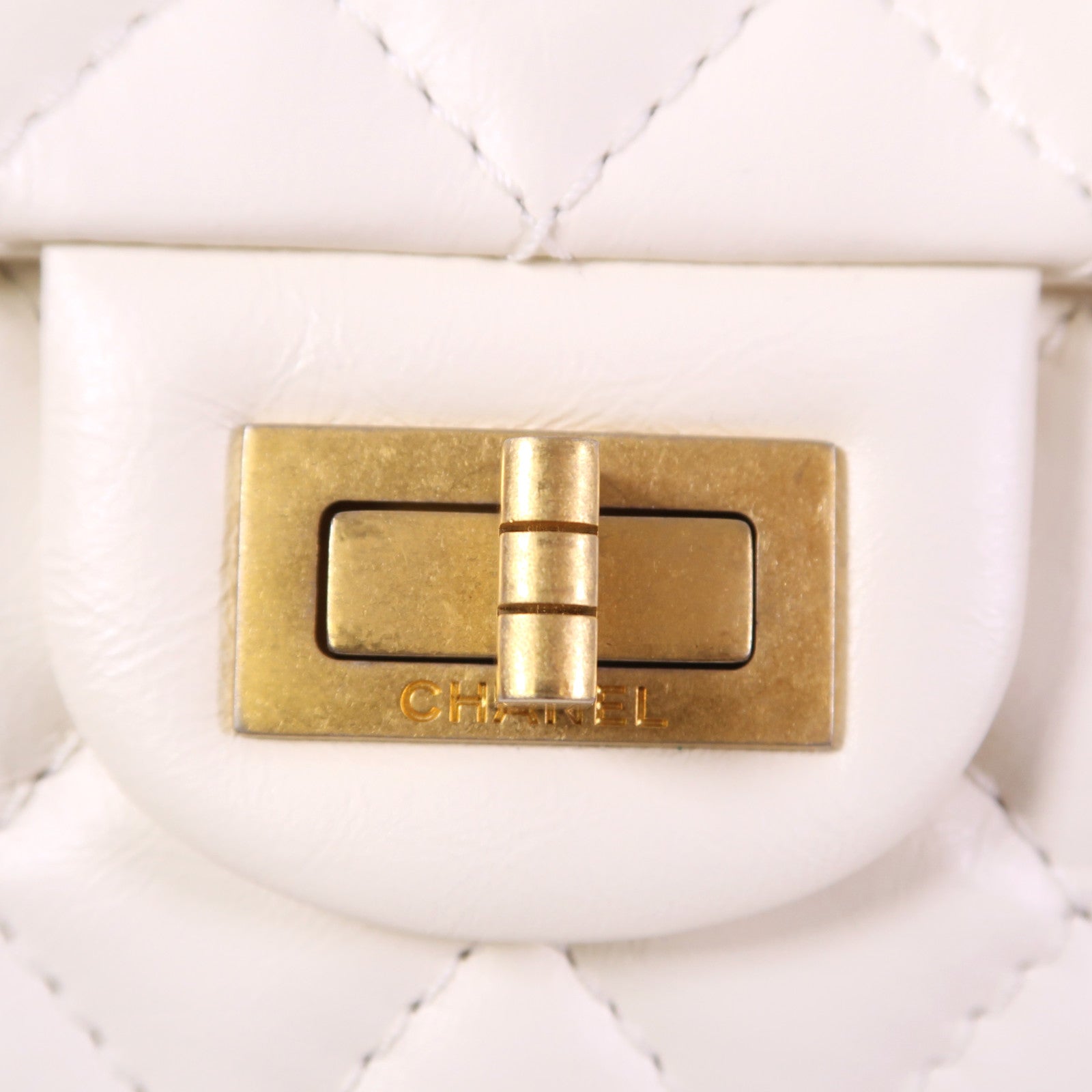 CHANEL 牛皮皮革2.55 20cm Chain Shoulder金扣鏈帶肩背袋