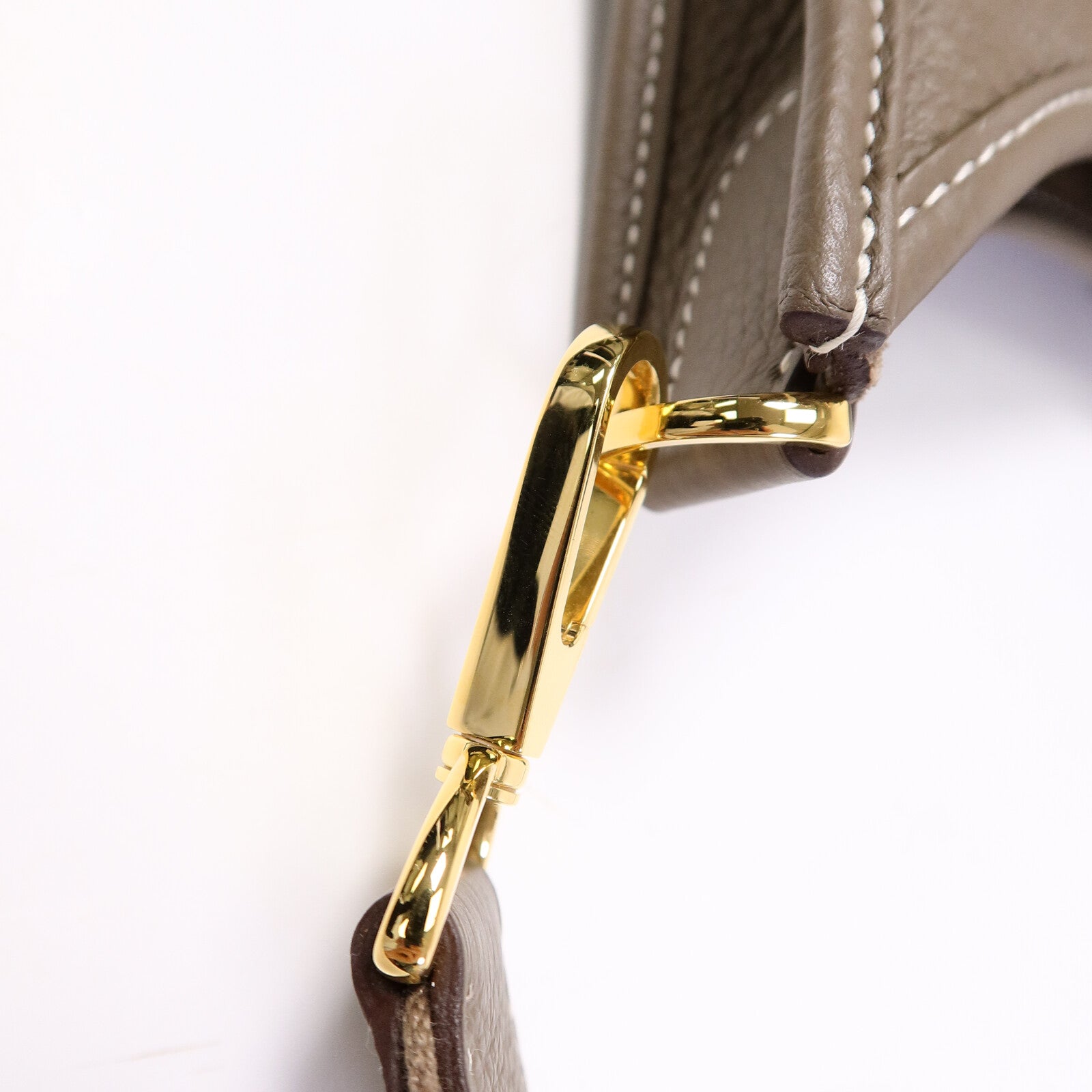 HERMES Clemence皮革Evelyne PM肩背袋Etoupe