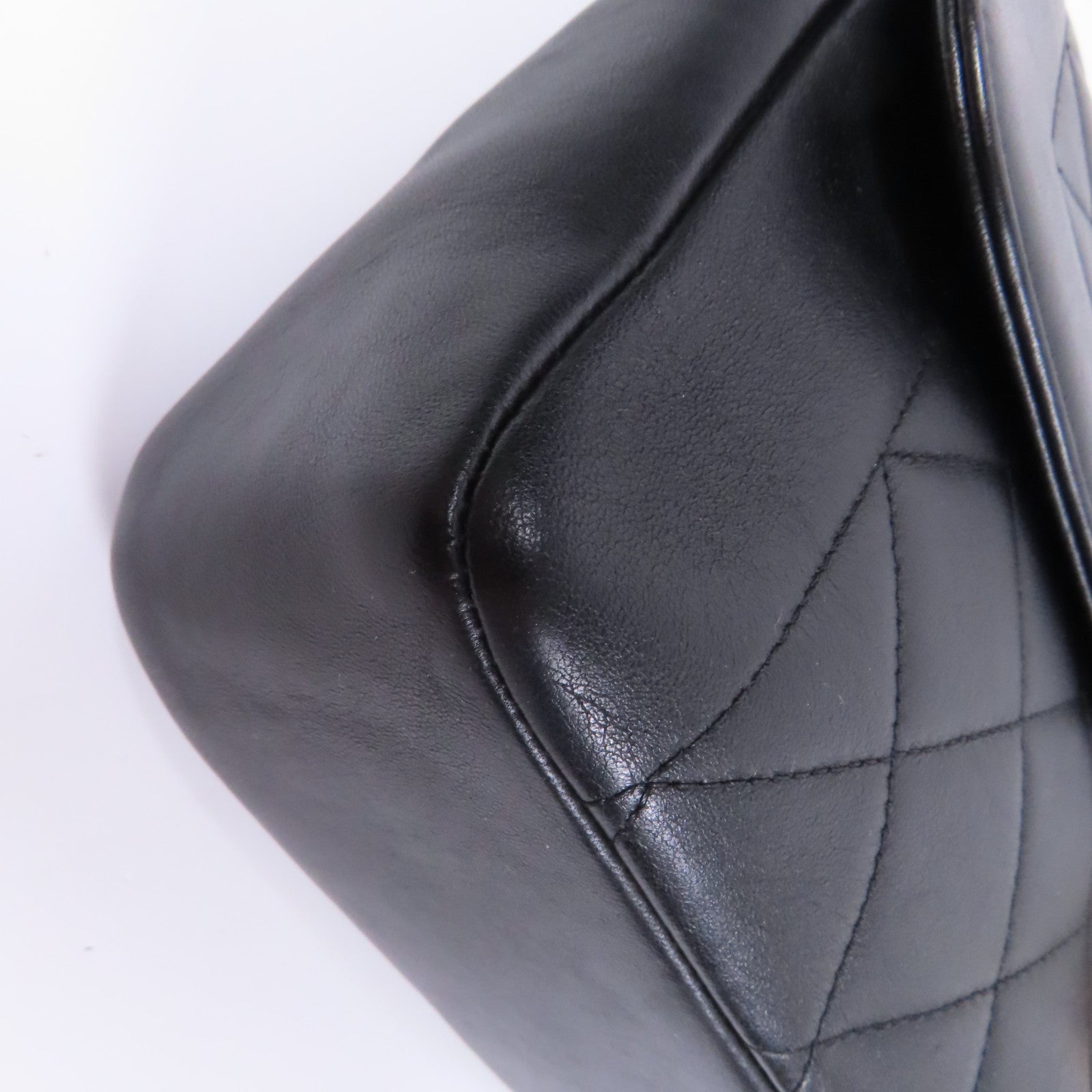 CHANEL 【激減優惠】菱格牛皮皮革Chain Shoulder金扣鏈帶肩背袋黑色