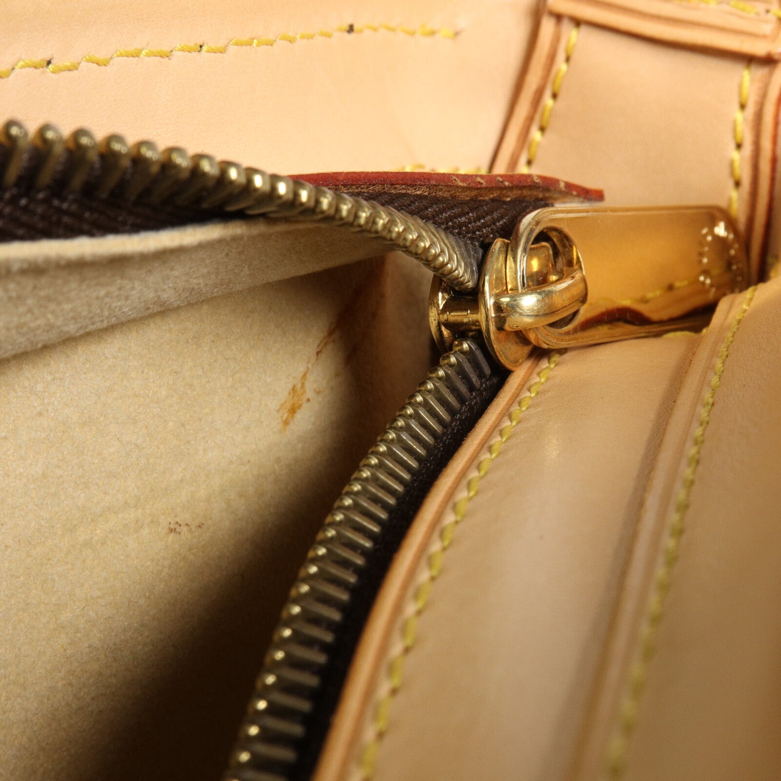LOUIS VUITTON Monogram Hudson GM肩背袋