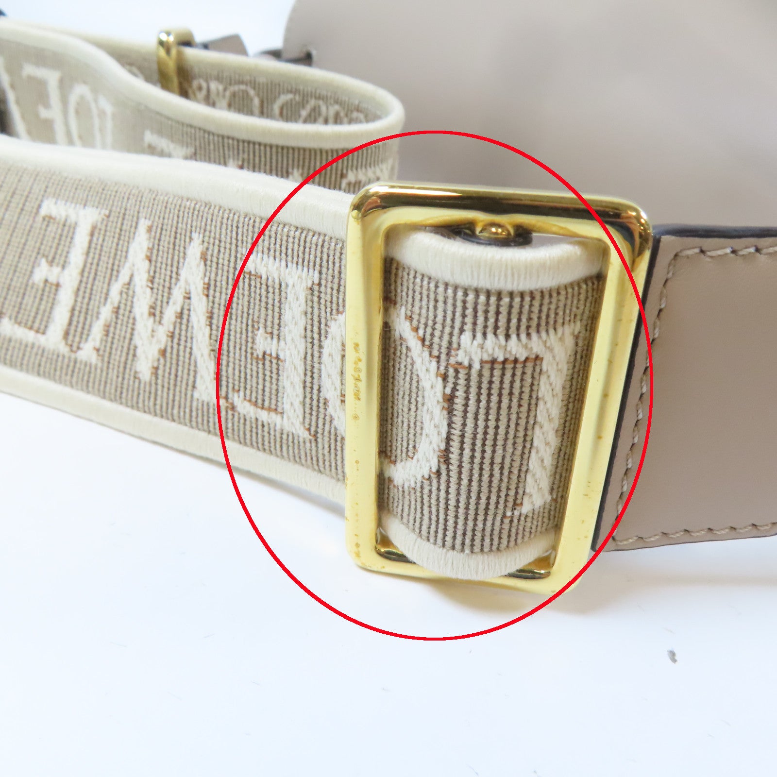 LOEWE 牛皮皮革Small Gate Bag金扣肩背袋米色