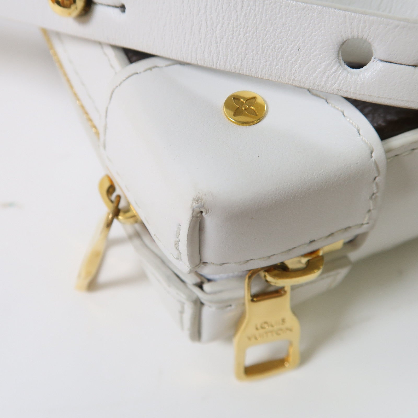 LOUIS VUITTON 【激減優惠】Monogram LVxNBA Soft Trunk金扣肩背袋啡色/白色