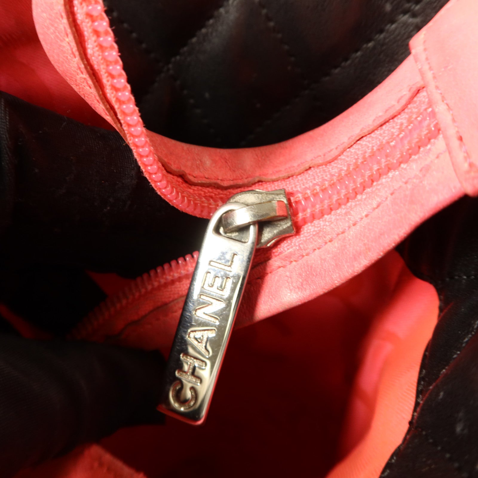 CHANEL 牛皮皮革Cambon Tote Bag銀扣手挽袋