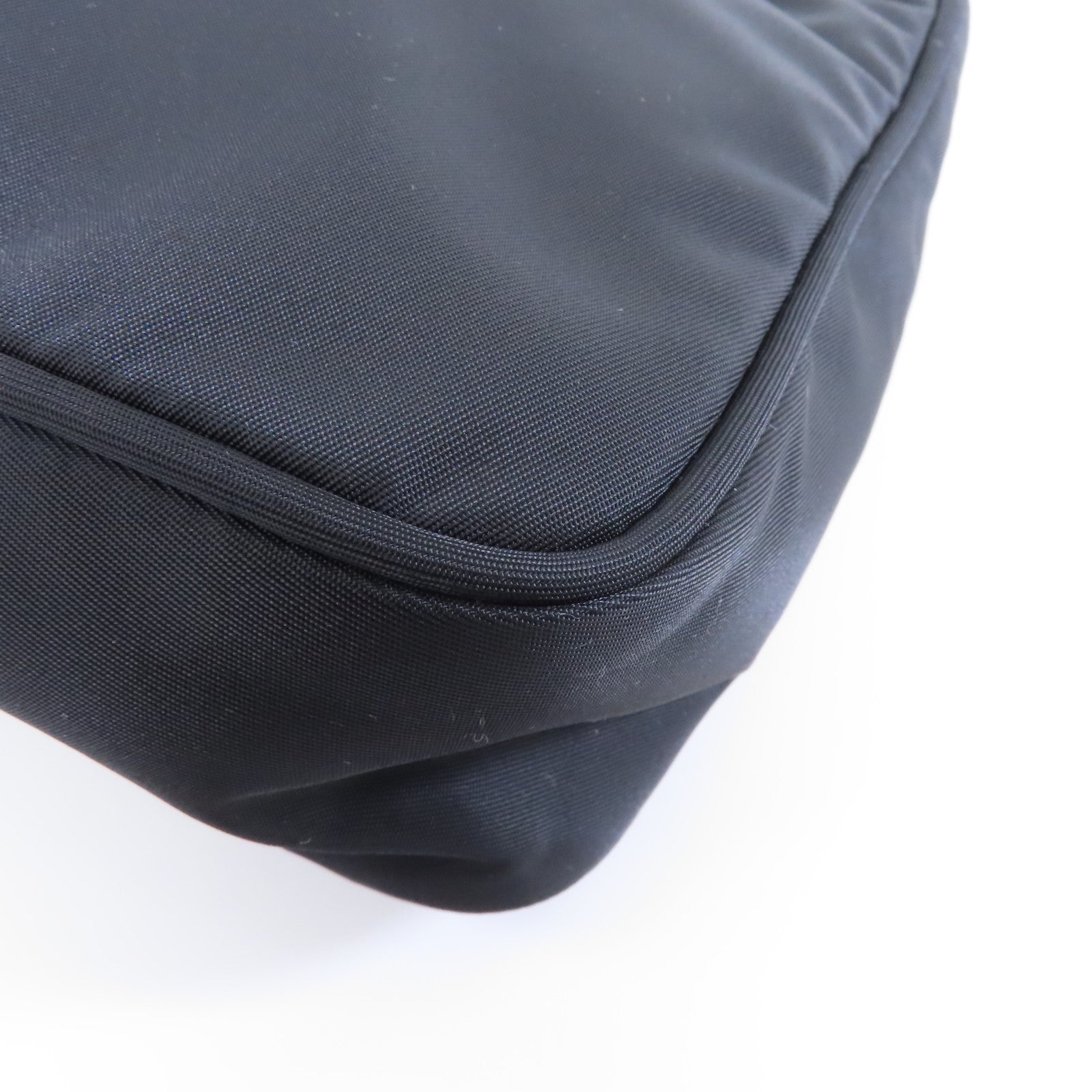 PRADA 尼龍Shoulder Bag銀扣肩背袋黑色