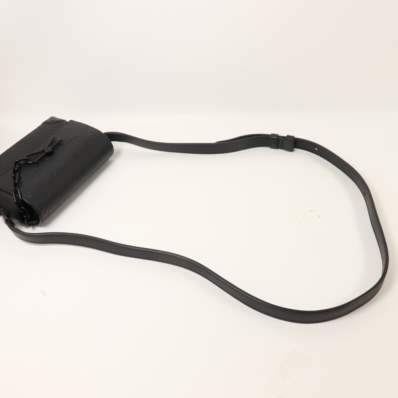 LOUIS VUITTON Monogram Eclipse Steamer Wearable Wallet肩背袋