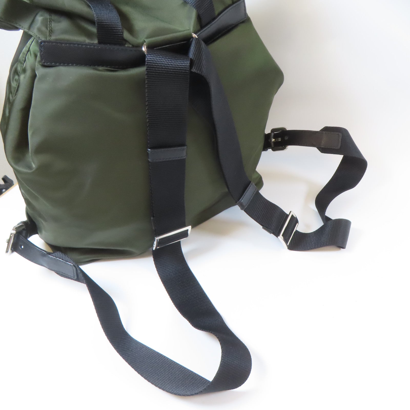PRADA 尼龍Rucksack銀扣背包綠色