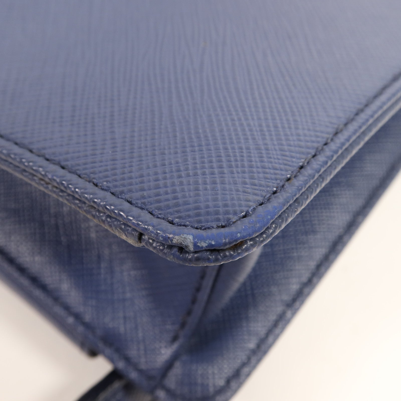 PRADA 牛皮皮革Briefcase銀扣公事包