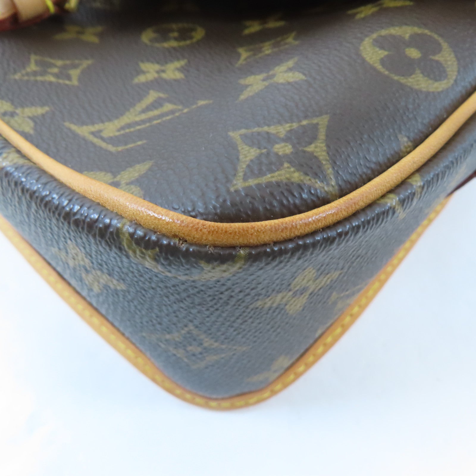 LOUIS VUITTON Monogram Sologne金扣肩背袋啡色