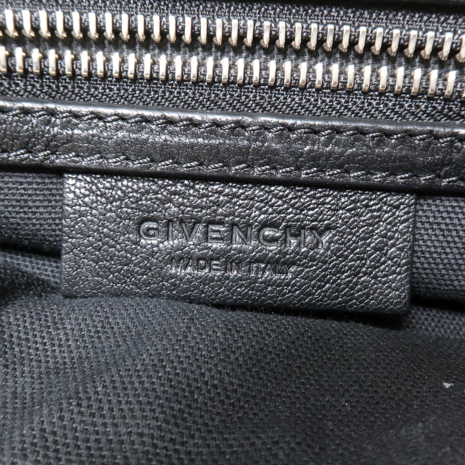 GIVENCHY 牛皮皮革Pandora Mini肩背袋