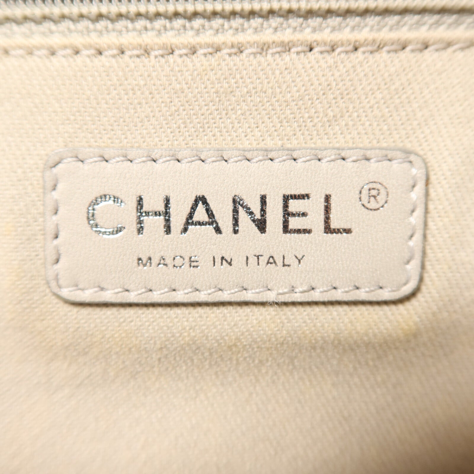 CHANEL 牛皮皮革Chain Shoulder銀扣鏈帶肩背袋