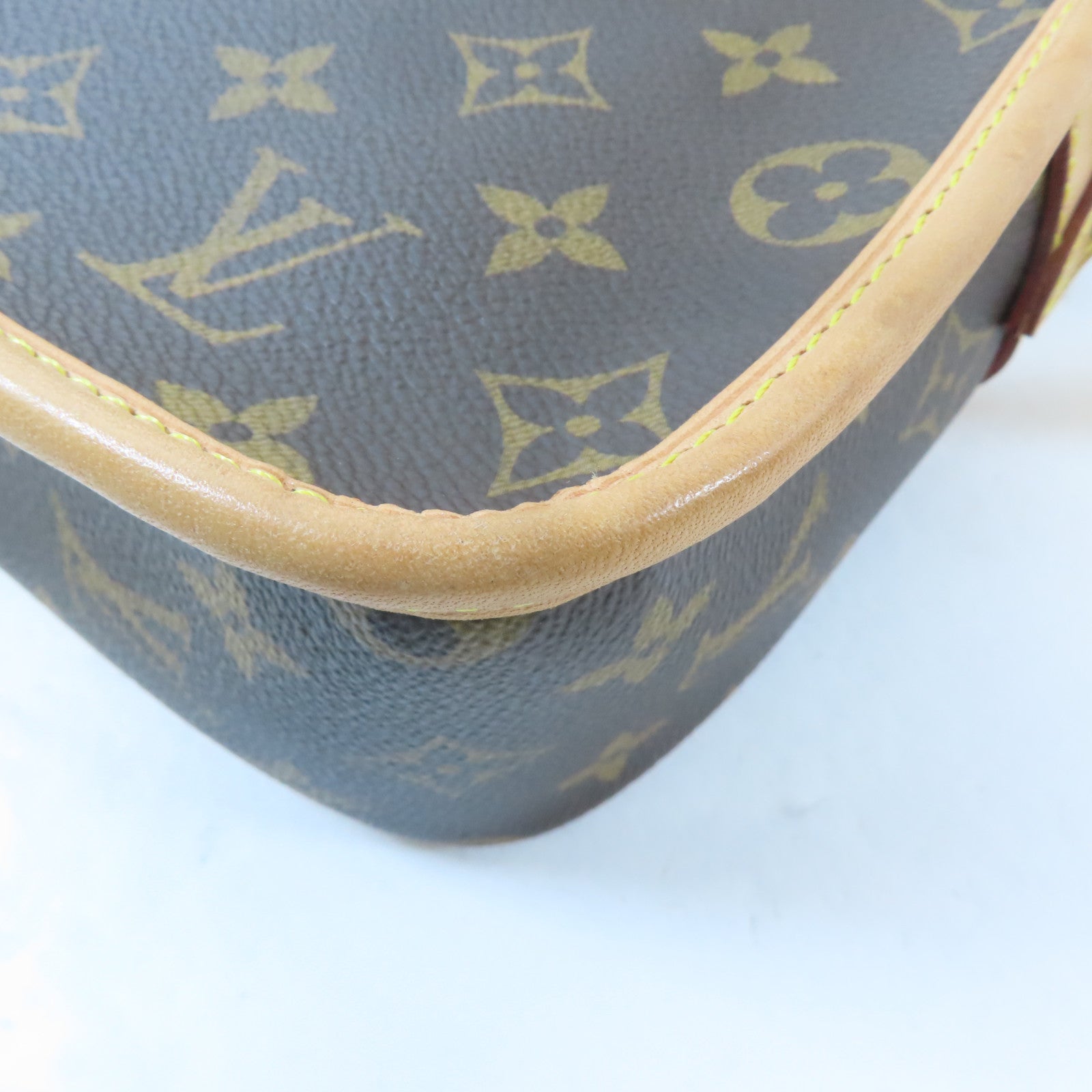 LOUIS VUITTON Monogram Sologne金扣肩背袋啡色