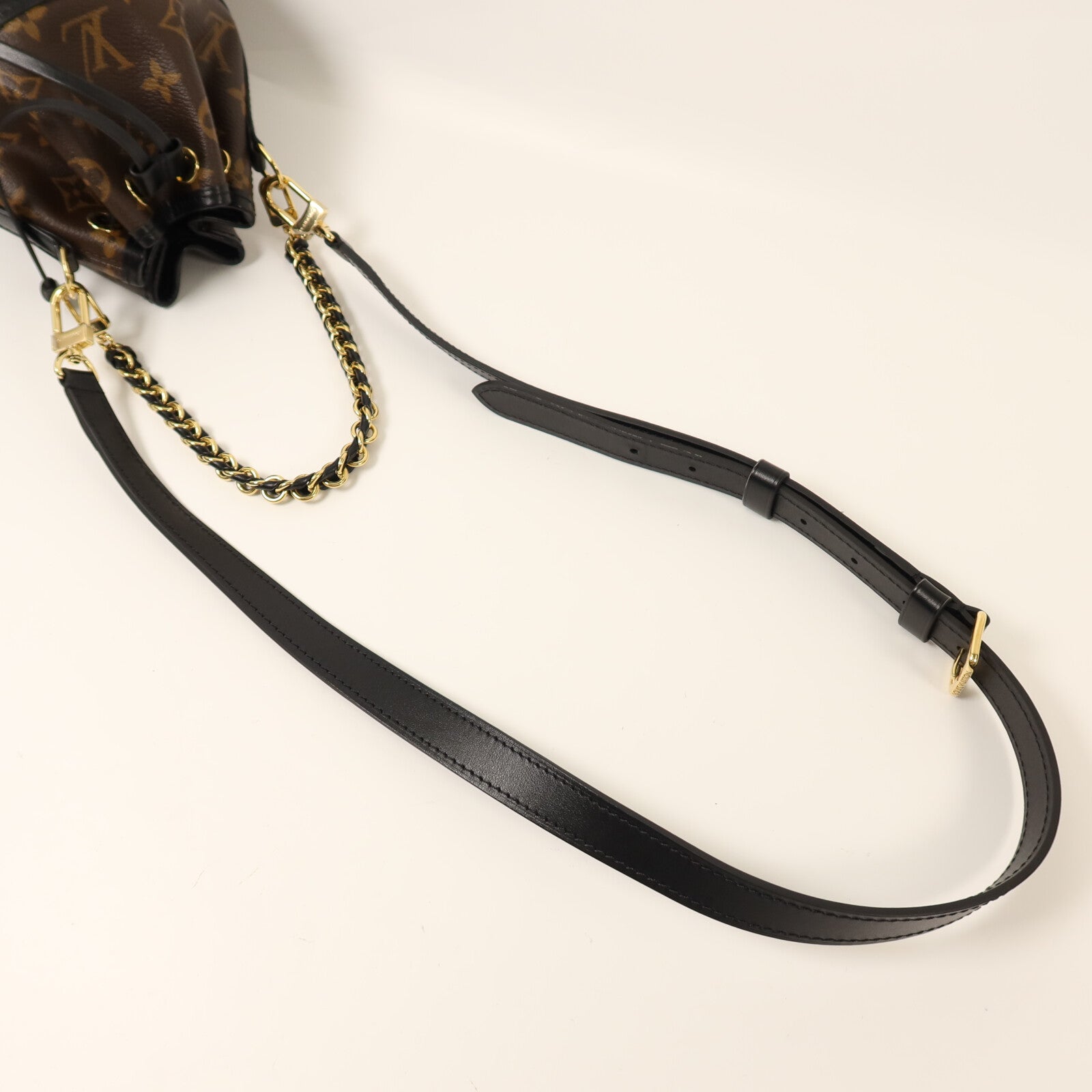 LOUIS VUITTON Monogram Canoe金扣鏈帶手挽肩背兩用袋