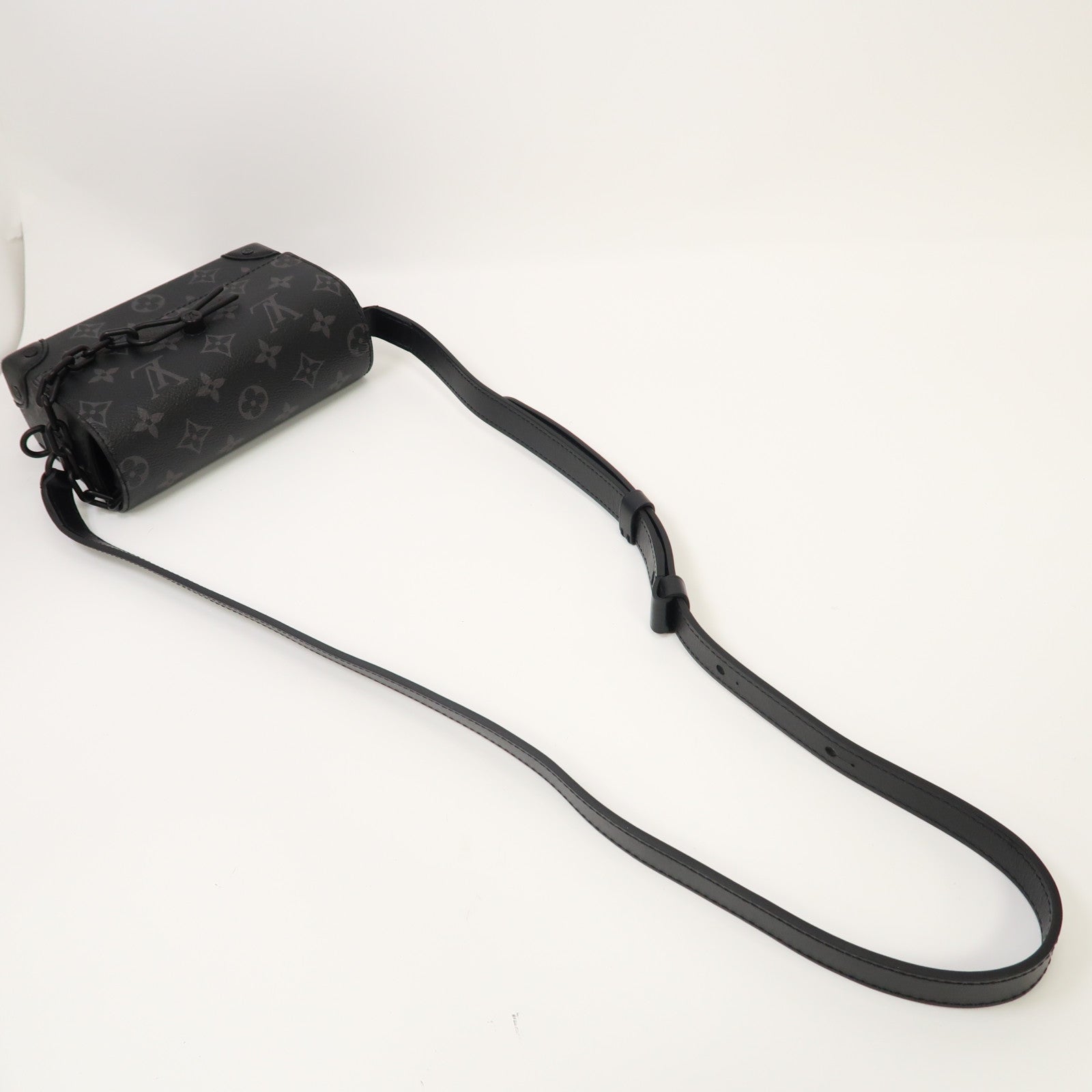 LOUIS VUITTON Monogram Eclipse Steamer肩背袋黑色