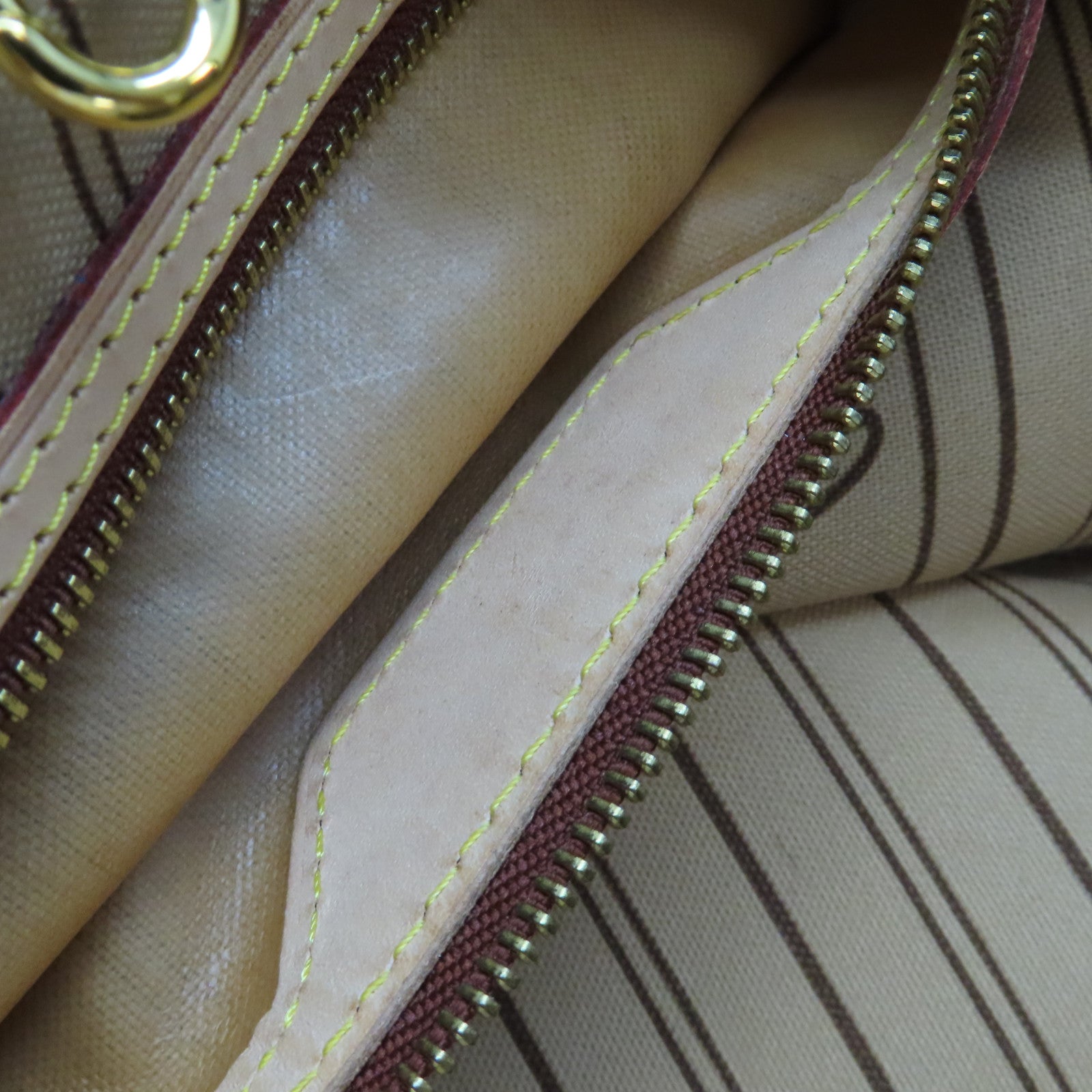 LOUIS VUITTON Monogram Neverfull PM金扣手挽袋啡色